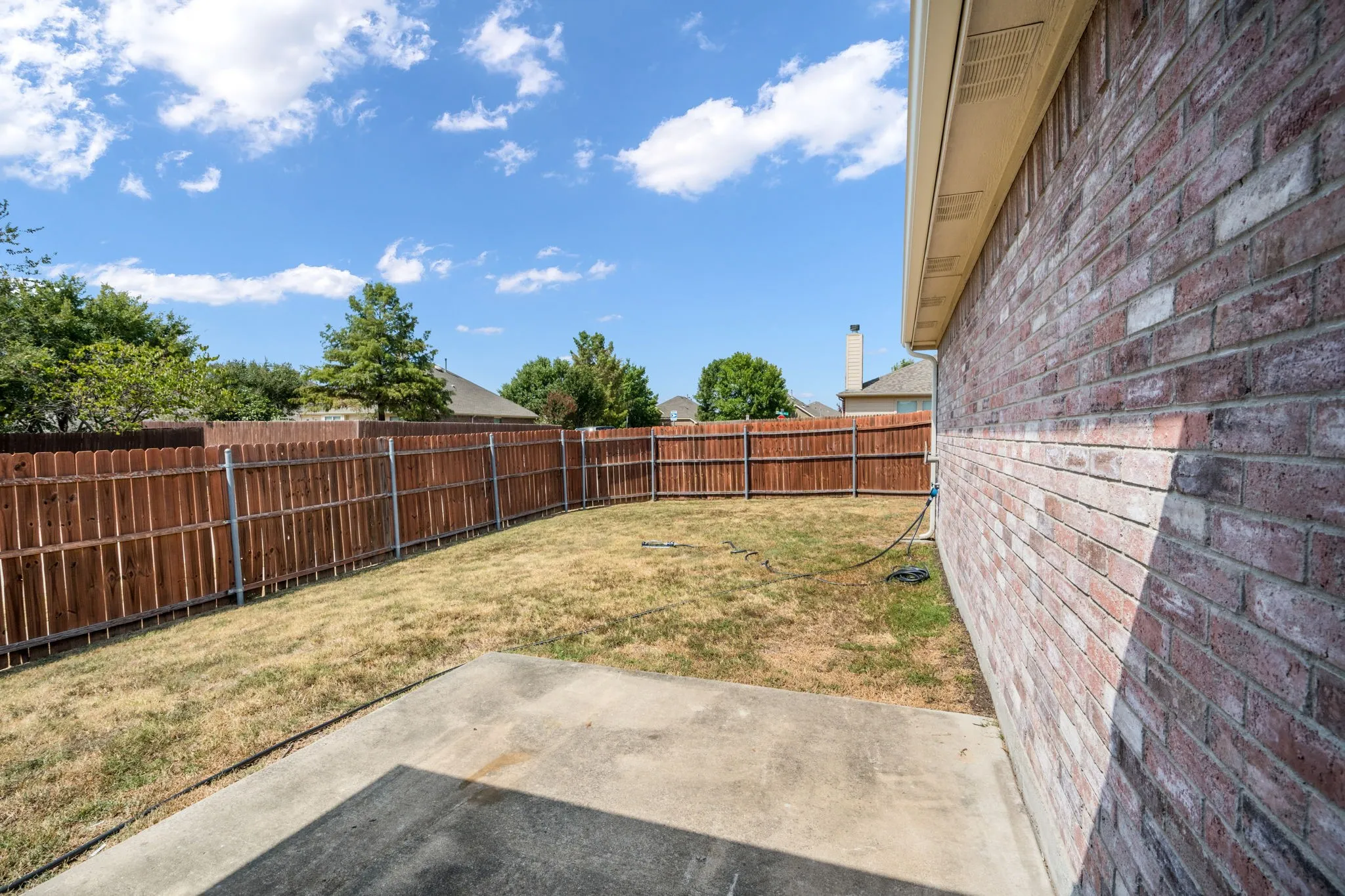 Single Family Residence For Sale in Collin County , 5332 Bridgeport Road, Mc Kinney, Texas 75071, 3 Bedroom, 2 Bathroom, 2 Garage spaces, 1,320 Sqft, built in 2007, mls#21354641, Real Estate Agent in Mc Kinney, Homes For Sale in Collin county, Homes For Sale in Mc Kinney, Realtor in Mc Kinney Texas, Real Estate Brokerage Independent Realty Texas, Luminita Cordes Realtor