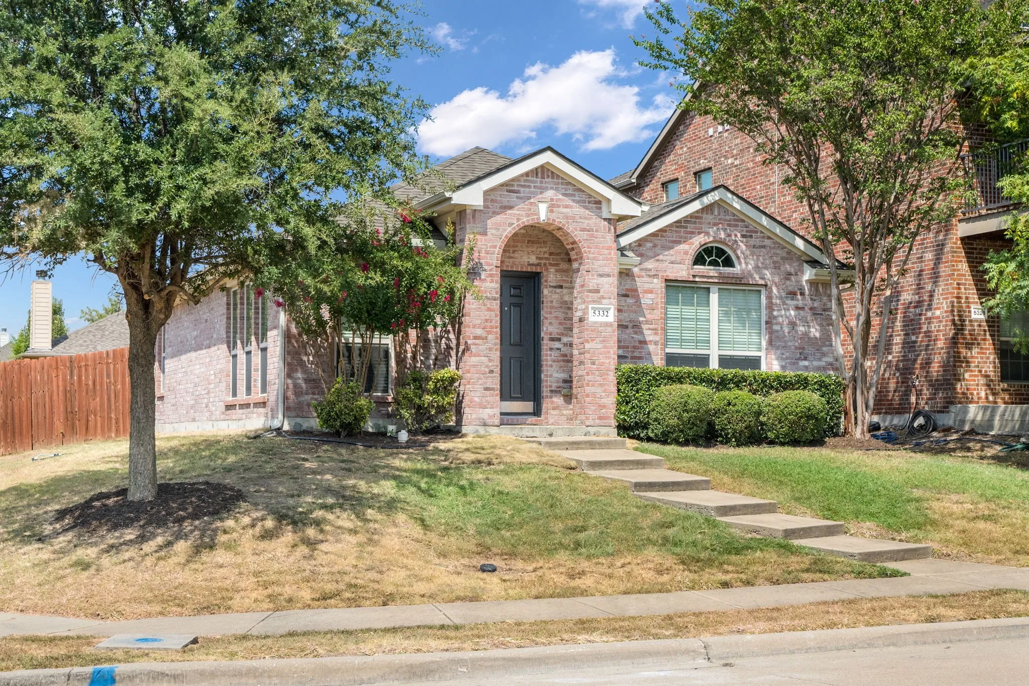 Single Family Residence For Sale in Collin County , 5332 Bridgeport Road, Mc Kinney, Texas 75071, 3 Bedroom, 2 Bathroom, 2 Garage spaces, 1,320 Sqft, built in 2007, mls#21354641, Real Estate Agent in Mc Kinney, Homes For Sale in Collin county, Homes For Sale in Mc Kinney, Realtor in Mc Kinney Texas, Real Estate Brokerage Independent Realty Texas, Luminita Cordes Realtor