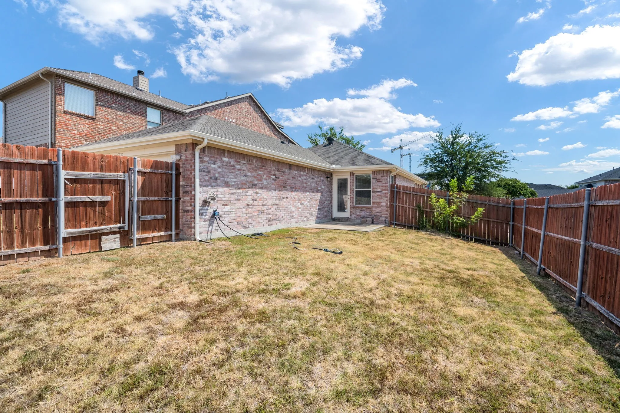 Single Family Residence For Sale in Collin County , 5332 Bridgeport Road, Mc Kinney, Texas 75071, 3 Bedroom, 2 Bathroom, 2 Garage spaces, 1,320 Sqft, built in 2007, mls#21354641, Real Estate Agent in Mc Kinney, Homes For Sale in Collin county, Homes For Sale in Mc Kinney, Realtor in Mc Kinney Texas, Real Estate Brokerage Independent Realty Texas, Luminita Cordes Realtor