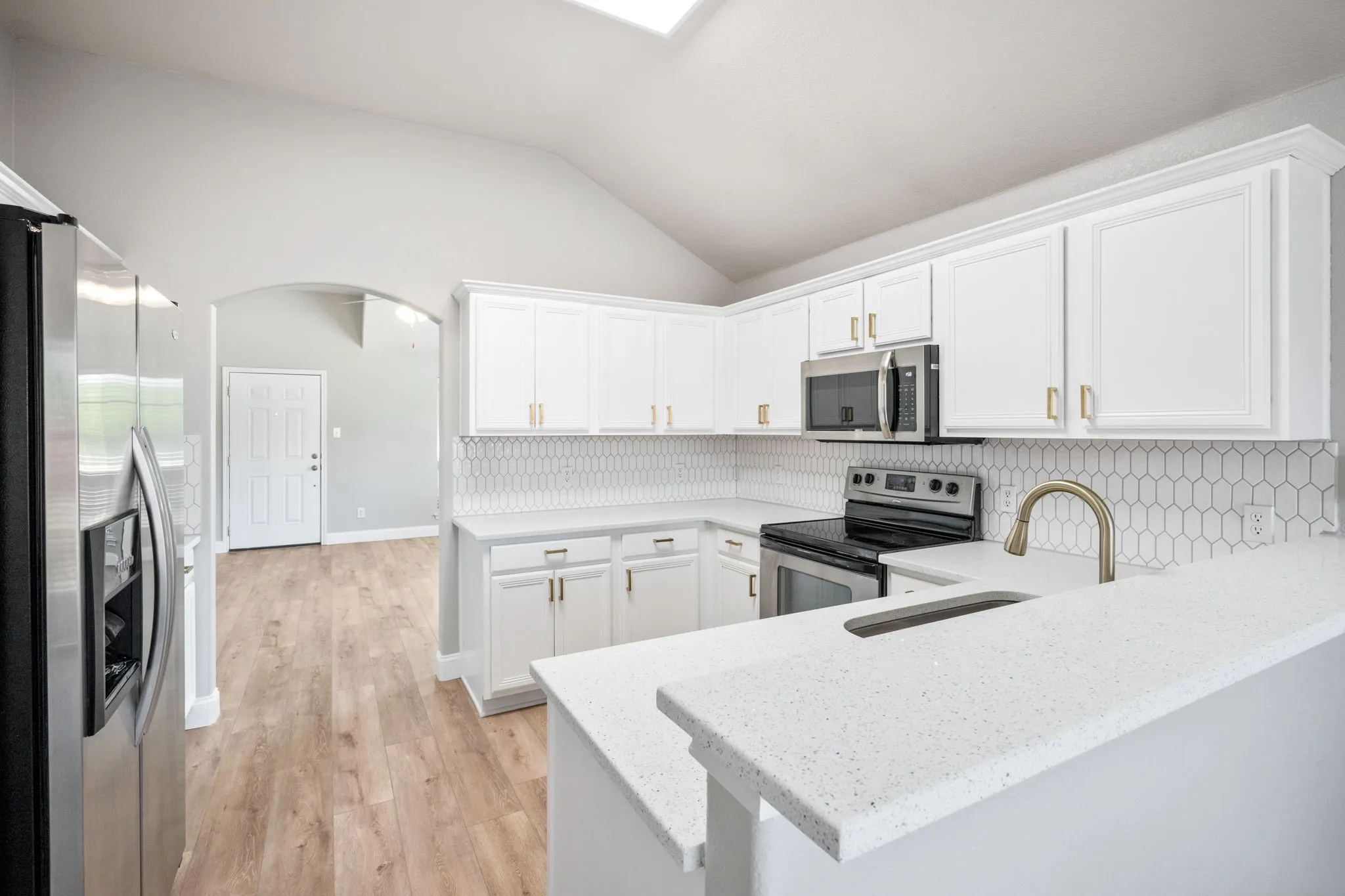 Single Family Residence For Sale in Collin County , 5332 Bridgeport Road, Mc Kinney, Texas 75071, 3 Bedroom, 2 Bathroom, 2 Garage spaces, 1,320 Sqft, built in 2007, mls#21354641, Real Estate Agent in Mc Kinney, Homes For Sale in Collin county, Homes For Sale in Mc Kinney, Realtor in Mc Kinney Texas, Real Estate Brokerage Independent Realty Texas, Luminita Cordes Realtor