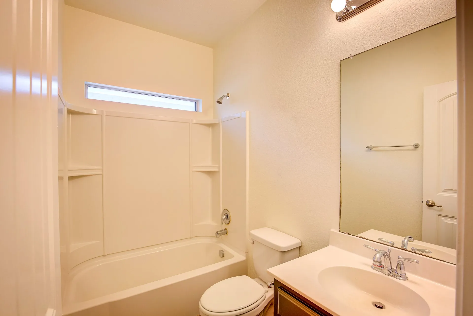 Single Family Residence For Rent in Denton County , 1109 Central Village Drive, Denton, Texas 76210, 3 Bedroom, 2 Bathroom, 2 Garage spaces, 1,508 Sqft, built in 2012, mls#21290719, Real Estate Agent in Denton, Homes For Rent in Denton county, Homes For Rent in Denton, Realtor in Denton Texas, Real Estate Brokerage Independent Realty Texas, Luminita Cordes Realtor