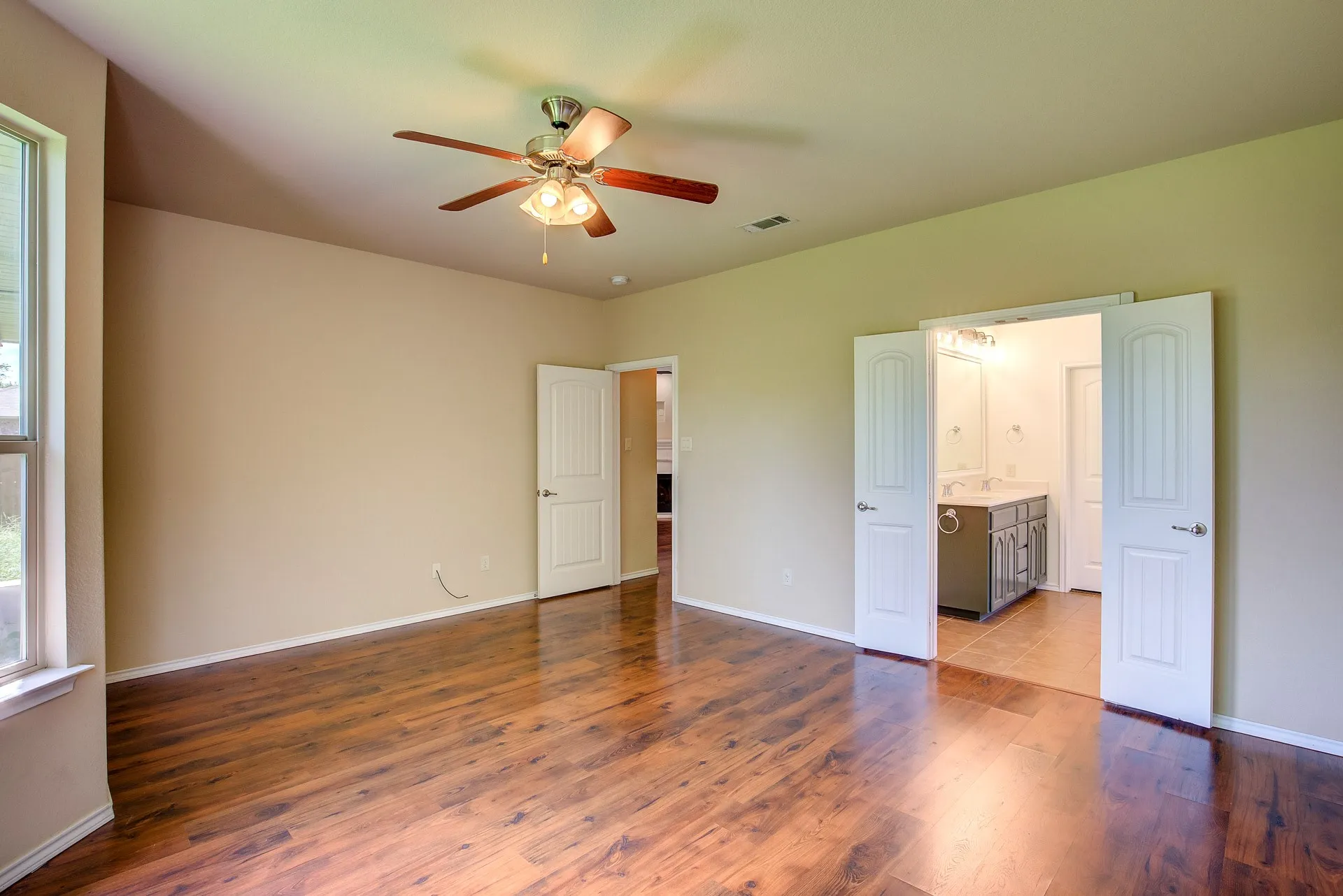 Single Family Residence For Rent in Denton County , 1109 Central Village Drive, Denton, Texas 76210, 3 Bedroom, 2 Bathroom, 2 Garage spaces, 1,508 Sqft, built in 2012, mls#21290719, Real Estate Agent in Denton, Homes For Rent in Denton county, Homes For Rent in Denton, Realtor in Denton Texas, Real Estate Brokerage Independent Realty Texas, Luminita Cordes Realtor