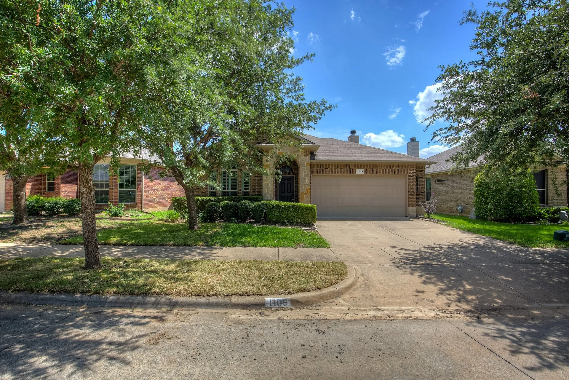 Single Family Residence For Rent in Denton County , 1109 Central Village Drive, Denton, Texas 76210, 3 Bedroom, 2 Bathroom, 2 Garage spaces, 1,508 Sqft, built in 2012, mls#21290719, Real Estate Agent in Denton, Homes For Rent in Denton county, Homes For Rent in Denton, Realtor in Denton Texas, Real Estate Brokerage Independent Realty Texas, Luminita Cordes Realtor