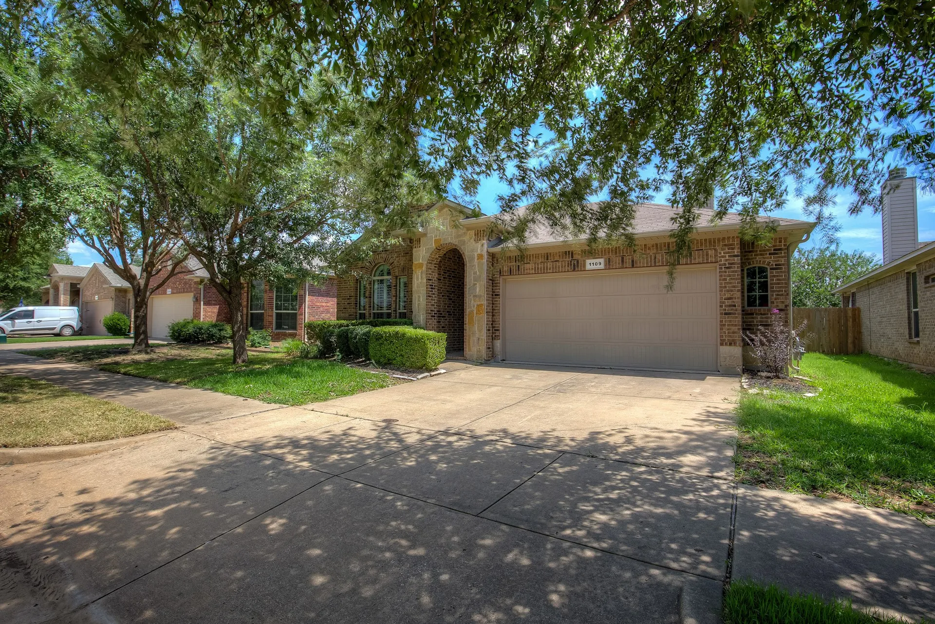 Single Family Residence For Rent in Denton County , 1109 Central Village Drive, Denton, Texas 76210, 3 Bedroom, 2 Bathroom, 2 Garage spaces, 1,508 Sqft, built in 2012, mls#21290719, Real Estate Agent in Denton, Homes For Rent in Denton county, Homes For Rent in Denton, Realtor in Denton Texas, Real Estate Brokerage Independent Realty Texas, Luminita Cordes Realtor
