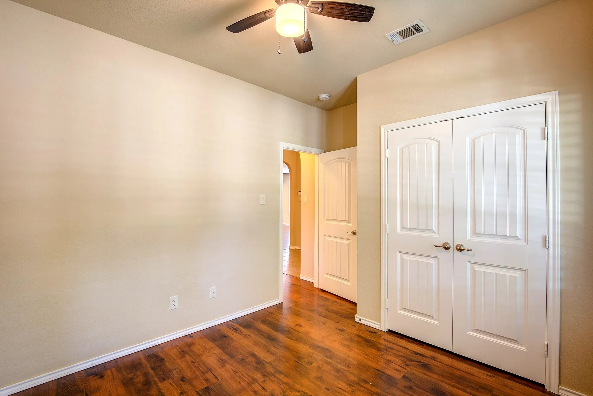 Single Family Residence For Rent in Denton County , 1109 Central Village Drive, Denton, Texas 76210, 3 Bedroom, 2 Bathroom, 2 Garage spaces, 1,508 Sqft, built in 2012, mls#21290719, Real Estate Agent in Denton, Homes For Rent in Denton county, Homes For Rent in Denton, Realtor in Denton Texas, Real Estate Brokerage Independent Realty Texas, Luminita Cordes Realtor