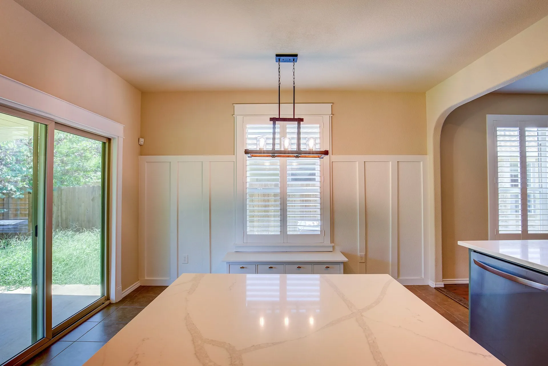 Single Family Residence For Rent in Denton County , 1109 Central Village Drive, Denton, Texas 76210, 3 Bedroom, 2 Bathroom, 2 Garage spaces, 1,508 Sqft, built in 2012, mls#21290719, Real Estate Agent in Denton, Homes For Rent in Denton county, Homes For Rent in Denton, Realtor in Denton Texas, Real Estate Brokerage Independent Realty Texas, Luminita Cordes Realtor