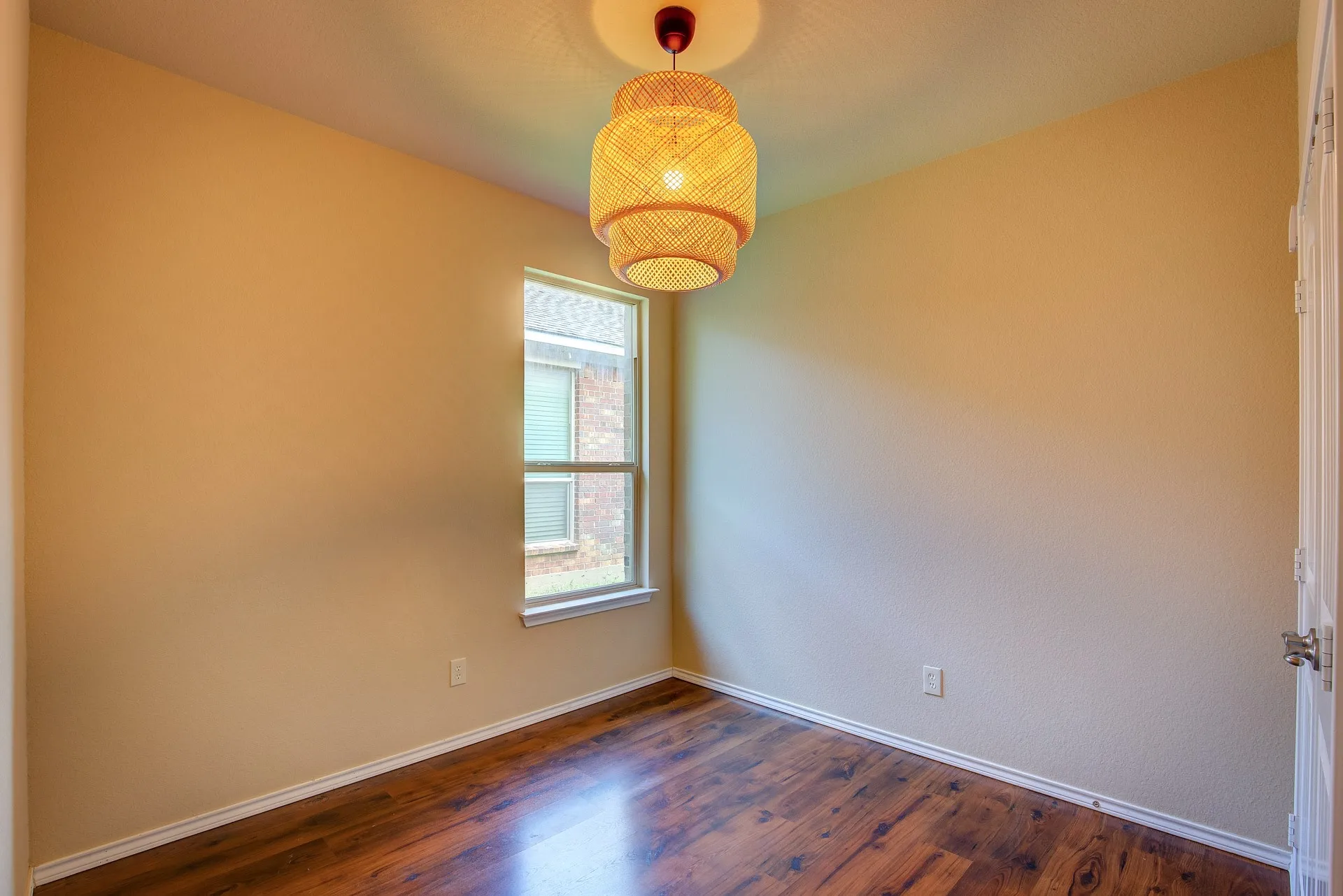 Single Family Residence For Rent in Denton County , 1109 Central Village Drive, Denton, Texas 76210, 3 Bedroom, 2 Bathroom, 2 Garage spaces, 1,508 Sqft, built in 2012, mls#21290719, Real Estate Agent in Denton, Homes For Rent in Denton county, Homes For Rent in Denton, Realtor in Denton Texas, Real Estate Brokerage Independent Realty Texas, Luminita Cordes Realtor