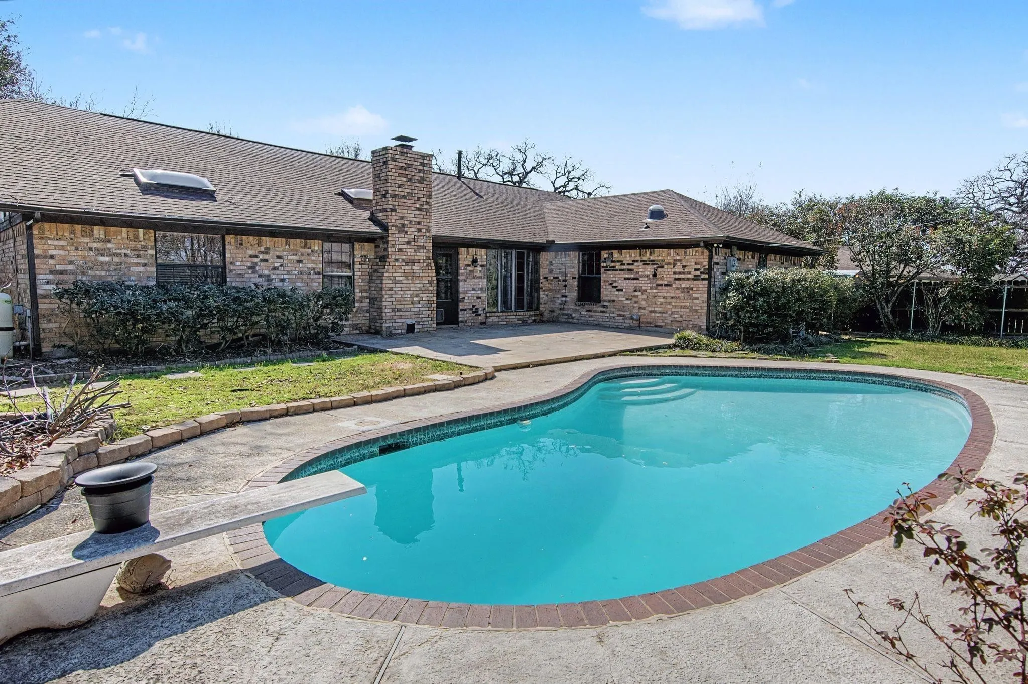 Single Family Residence For Rent in Tarrant County , 604 Baker Drive, Hurst, Texas 76054, 3 Bedroom, 2 Bathroom, 2 Garage spaces, 1,975 Sqft, built in 1978, mls#21362182, Real Estate Agent in Hurst, Homes For Rent in Tarrant county, Homes For Rent in Hurst, Realtor in Hurst Texas, Real Estate Brokerage Independent Realty Texas, Luminita Cordes Realtor