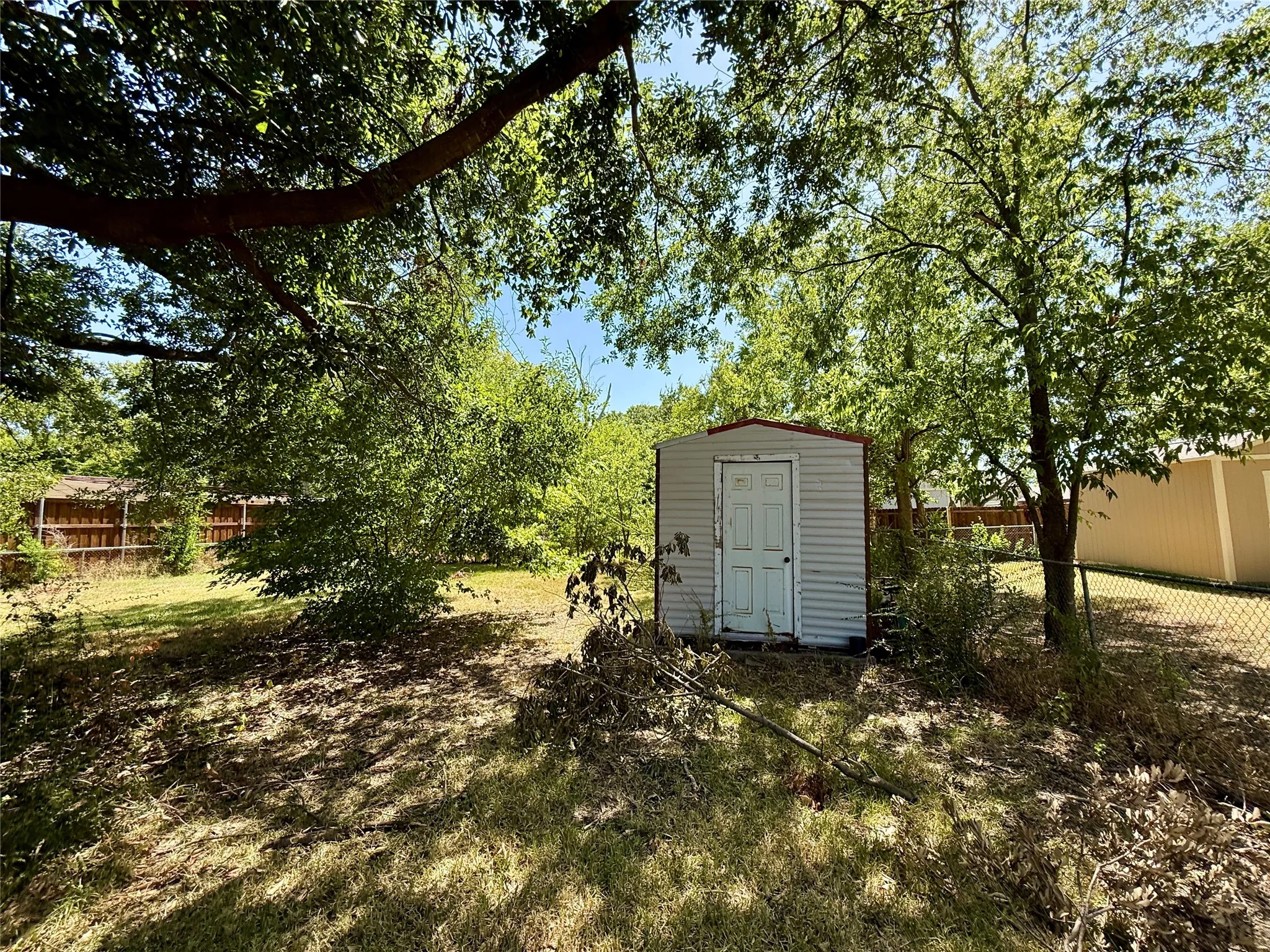 Single Family Residence For Sale in Kaufman County , 1313 S Rockwall Avenue, Terrell, Texas 75160, 3 Bedroom, 1 Bathroom, Garage spaces, 1,227 Sqft, built in 1965, mls#21362128, Real Estate Agent in Terrell, Homes For Sale in Kaufman county, Homes For Sale in Terrell, Realtor in Terrell Texas, Real Estate Brokerage Independent Realty Texas, Luminita Cordes Realtor