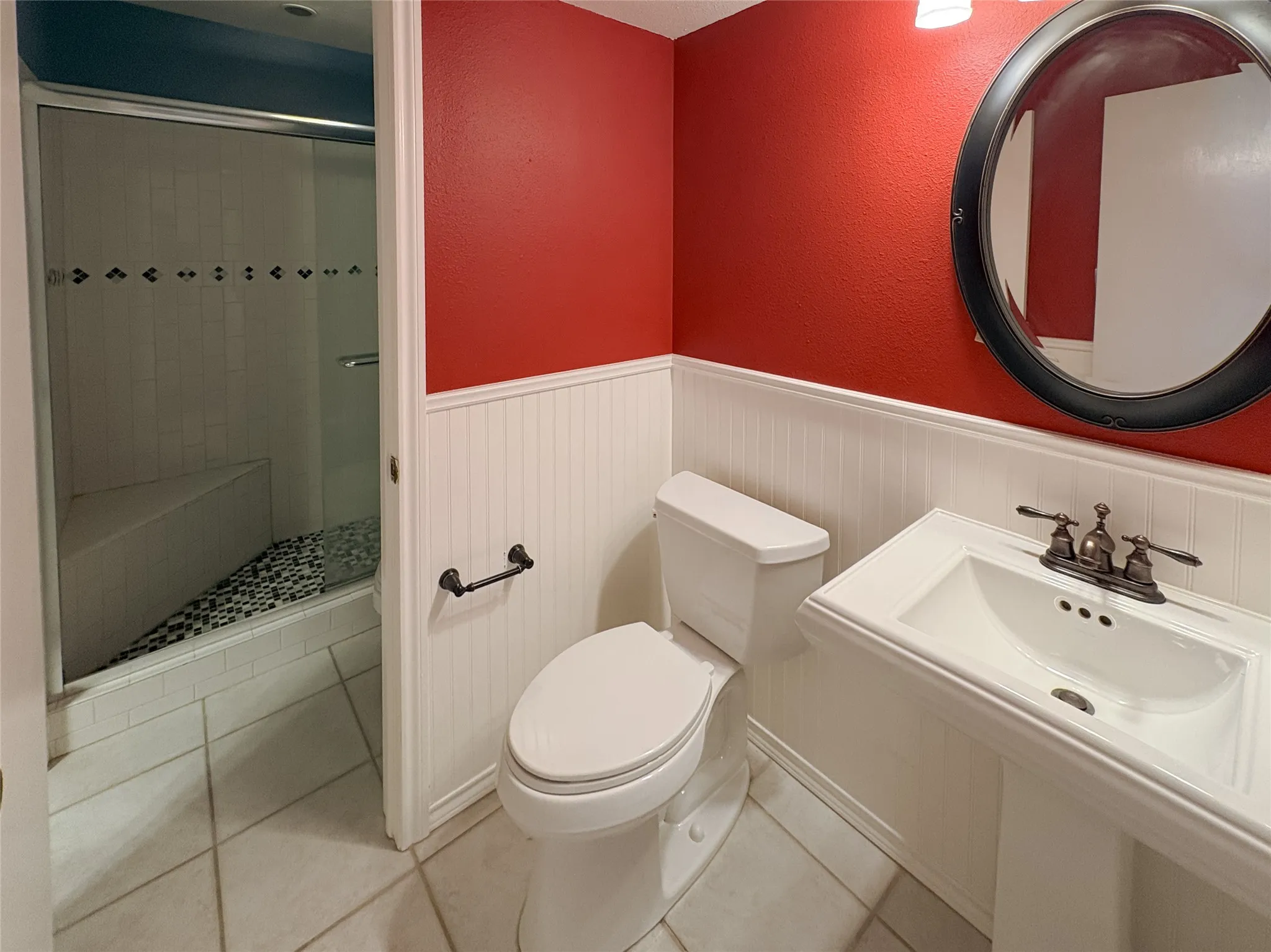 Townhouse For Rent in Tarrant County , 8637 N Normandale Street, Fort Worth, Texas 76116, 2 Bedroom, 2 Bathroom, Garage spaces, 1,042 Sqft, built in 1973, mls#21362174, Real Estate Agent in Fort Worth, Homes For Rent in Tarrant county, Homes For Rent in Fort Worth, Realtor in Fort Worth Texas, Real Estate Brokerage Independent Realty Texas, Luminita Cordes Realtor