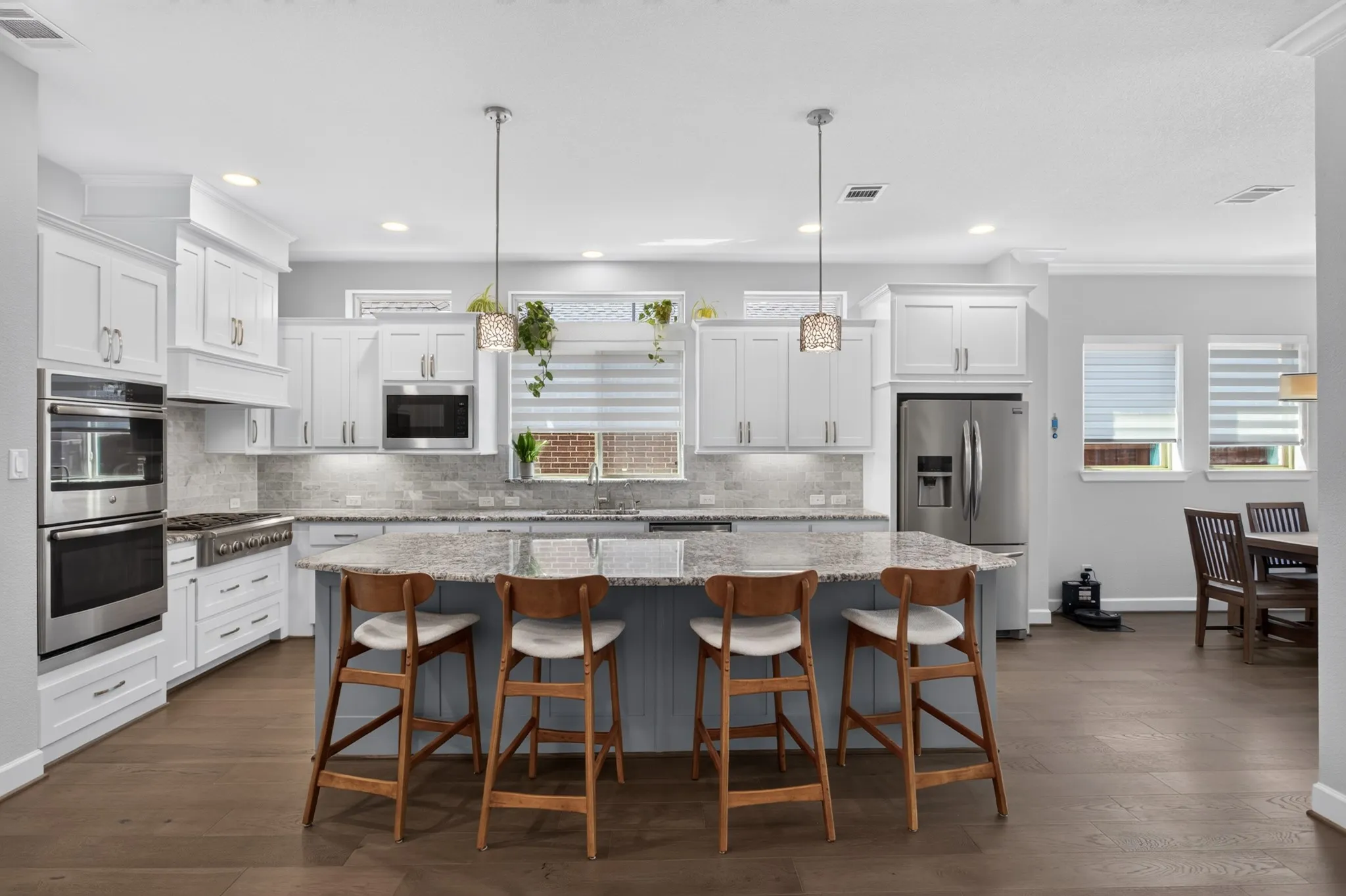 Single Family Residence For Sale in Denton County , 4979 Stornoway Drive, Flower Mound, Texas 75028, 4 Bedroom, 5 Bathroom, 2 Garage spaces, 3,256 Sqft, built in 2017, mls#21356825, Real Estate Agent in Flower Mound, Homes For Sale in Denton county, Homes For Sale in Flower Mound, Realtor in Flower Mound Texas, Real Estate Brokerage Independent Realty Texas, Luminita Cordes Realtor