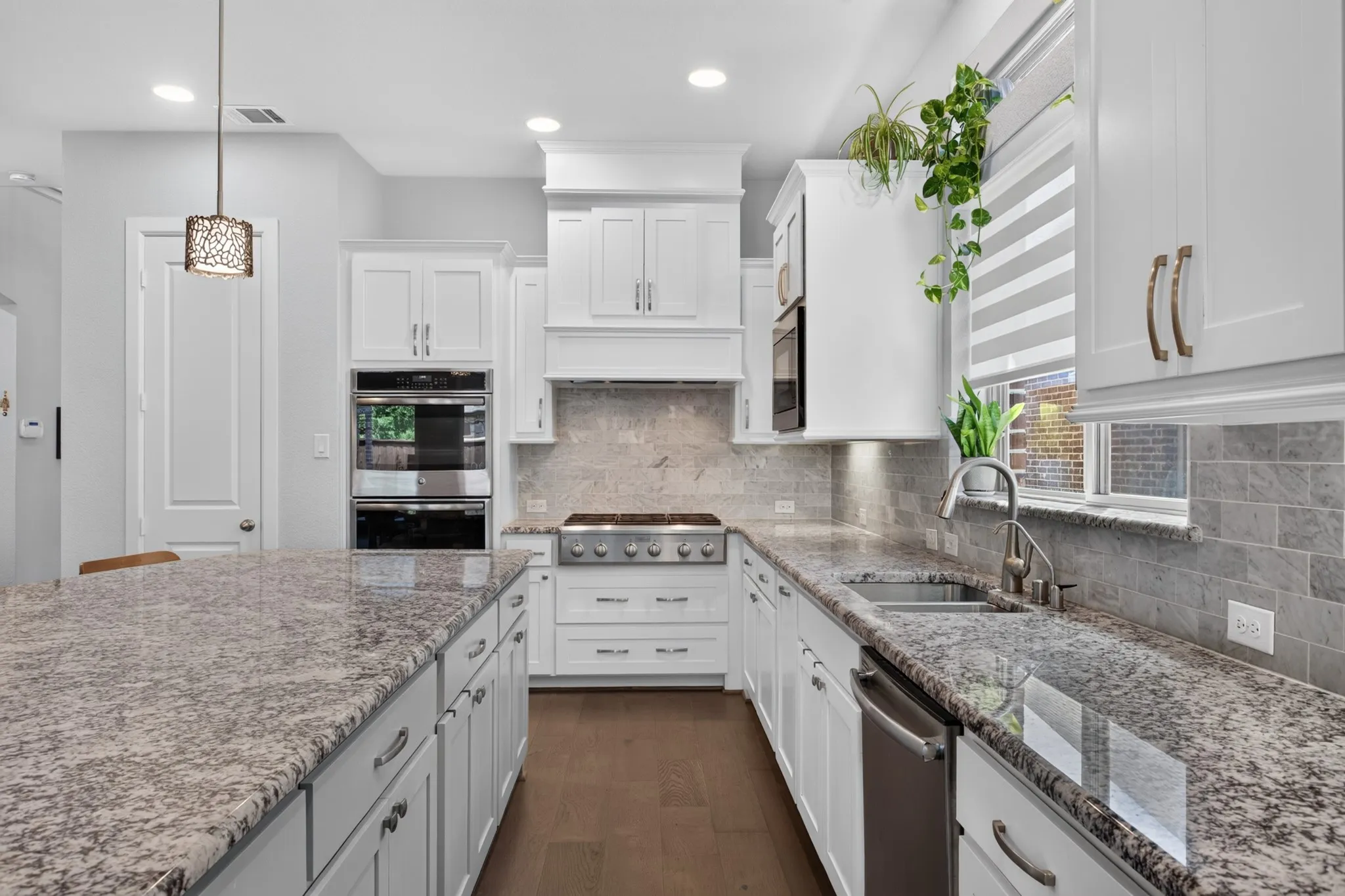 Single Family Residence For Sale in Denton County , 4979 Stornoway Drive, Flower Mound, Texas 75028, 4 Bedroom, 5 Bathroom, 2 Garage spaces, 3,256 Sqft, built in 2017, mls#21356825, Real Estate Agent in Flower Mound, Homes For Sale in Denton county, Homes For Sale in Flower Mound, Realtor in Flower Mound Texas, Real Estate Brokerage Independent Realty Texas, Luminita Cordes Realtor
