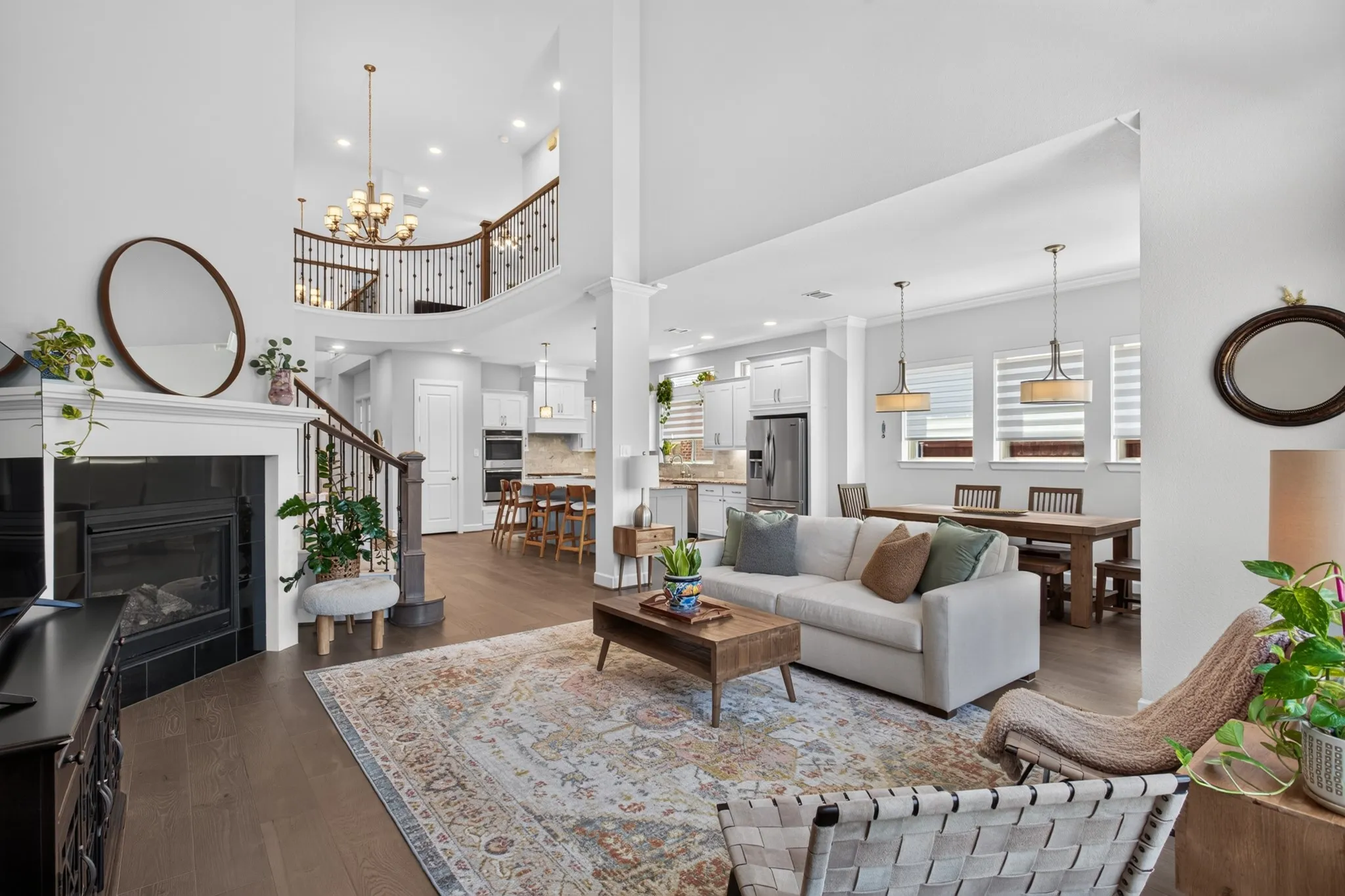Single Family Residence For Sale in Denton County , 4979 Stornoway Drive, Flower Mound, Texas 75028, 4 Bedroom, 5 Bathroom, 2 Garage spaces, 3,256 Sqft, built in 2017, mls#21356825, Real Estate Agent in Flower Mound, Homes For Sale in Denton county, Homes For Sale in Flower Mound, Realtor in Flower Mound Texas, Real Estate Brokerage Independent Realty Texas, Luminita Cordes Realtor