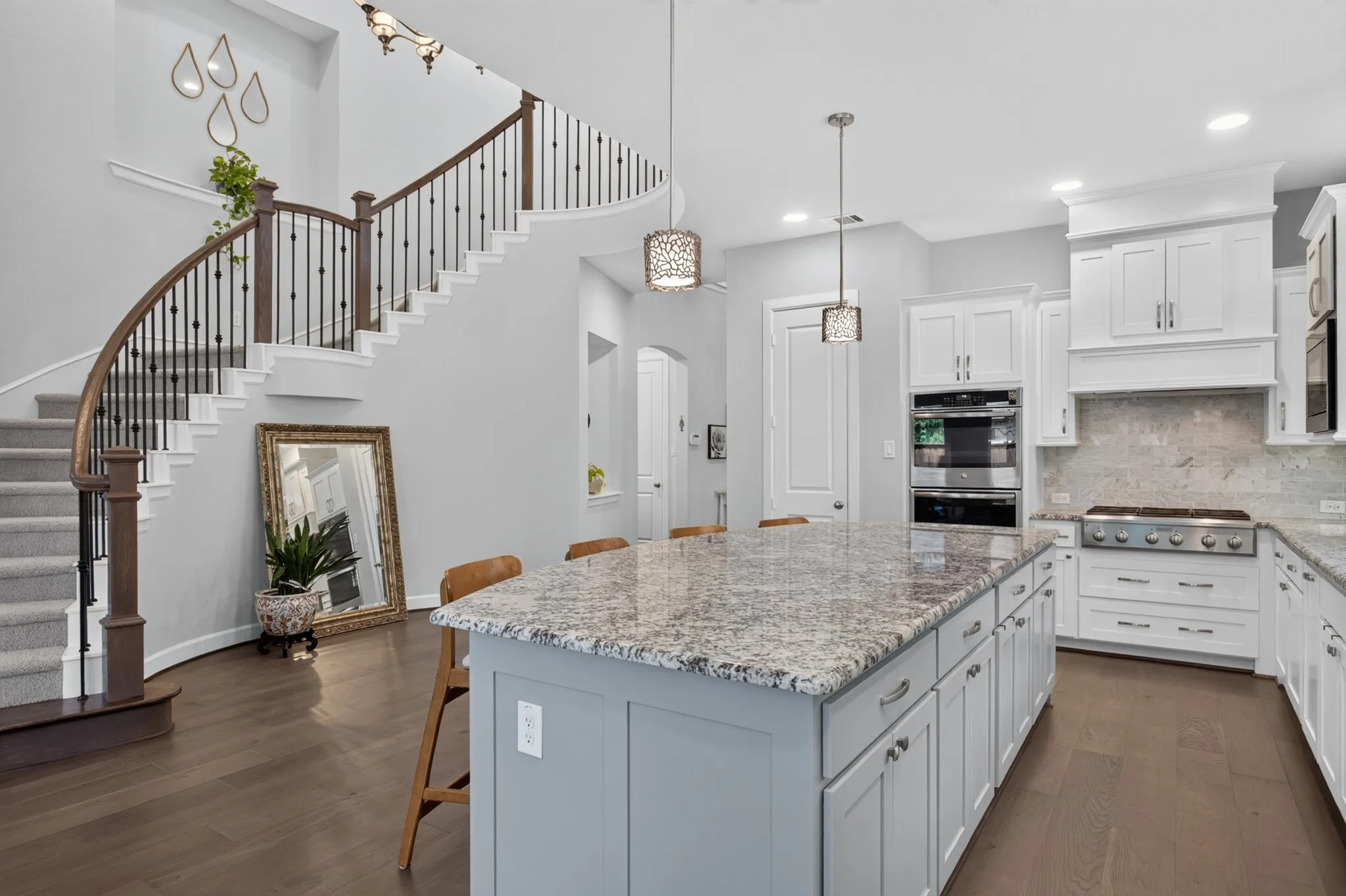 Single Family Residence For Sale in Denton County , 4979 Stornoway Drive, Flower Mound, Texas 75028, 4 Bedroom, 5 Bathroom, 2 Garage spaces, 3,256 Sqft, built in 2017, mls#21356825, Real Estate Agent in Flower Mound, Homes For Sale in Denton county, Homes For Sale in Flower Mound, Realtor in Flower Mound Texas, Real Estate Brokerage Independent Realty Texas, Luminita Cordes Realtor
