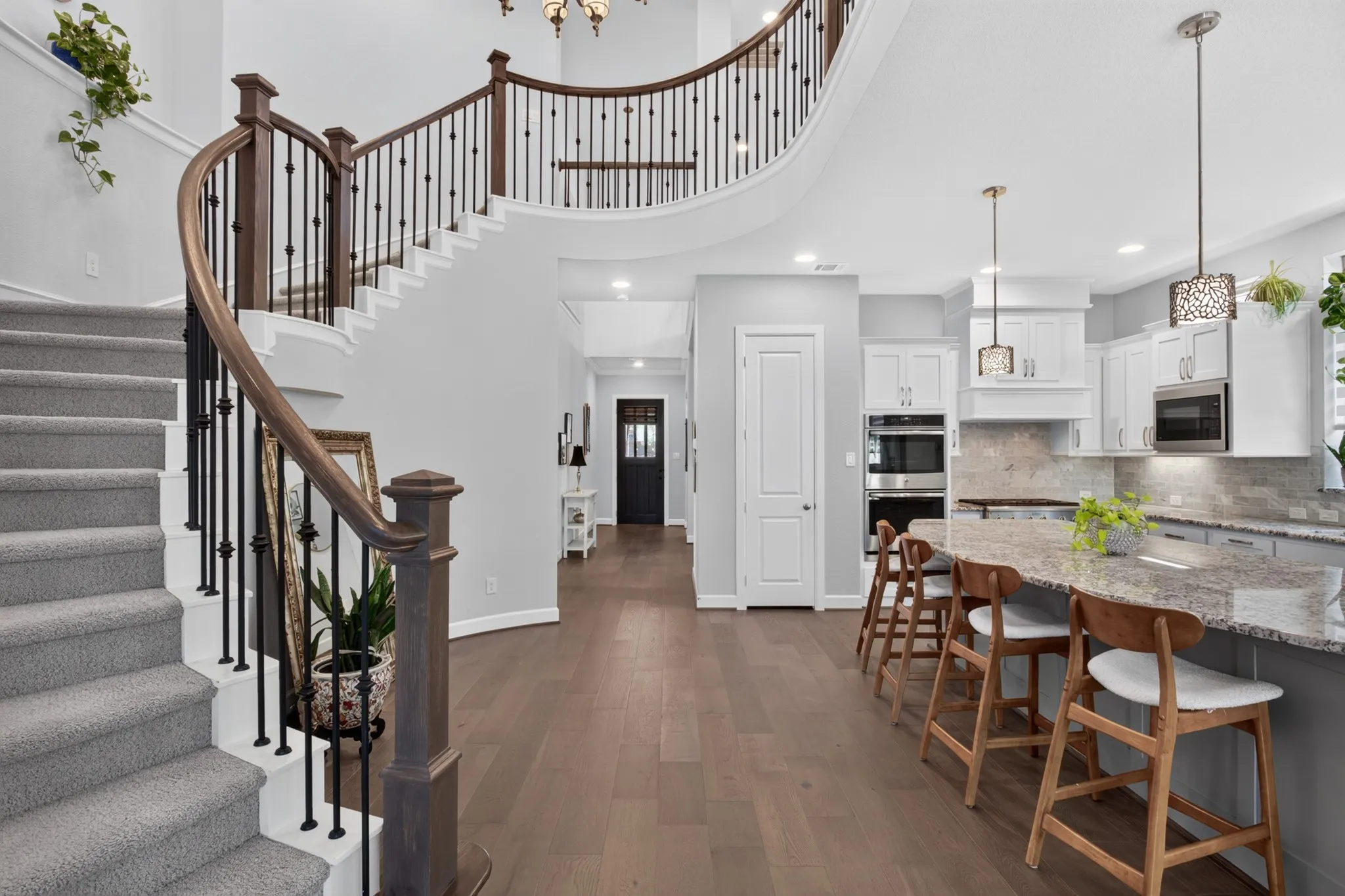 Single Family Residence For Sale in Denton County , 4979 Stornoway Drive, Flower Mound, Texas 75028, 4 Bedroom, 5 Bathroom, 2 Garage spaces, 3,256 Sqft, built in 2017, mls#21356825, Real Estate Agent in Flower Mound, Homes For Sale in Denton county, Homes For Sale in Flower Mound, Realtor in Flower Mound Texas, Real Estate Brokerage Independent Realty Texas, Luminita Cordes Realtor