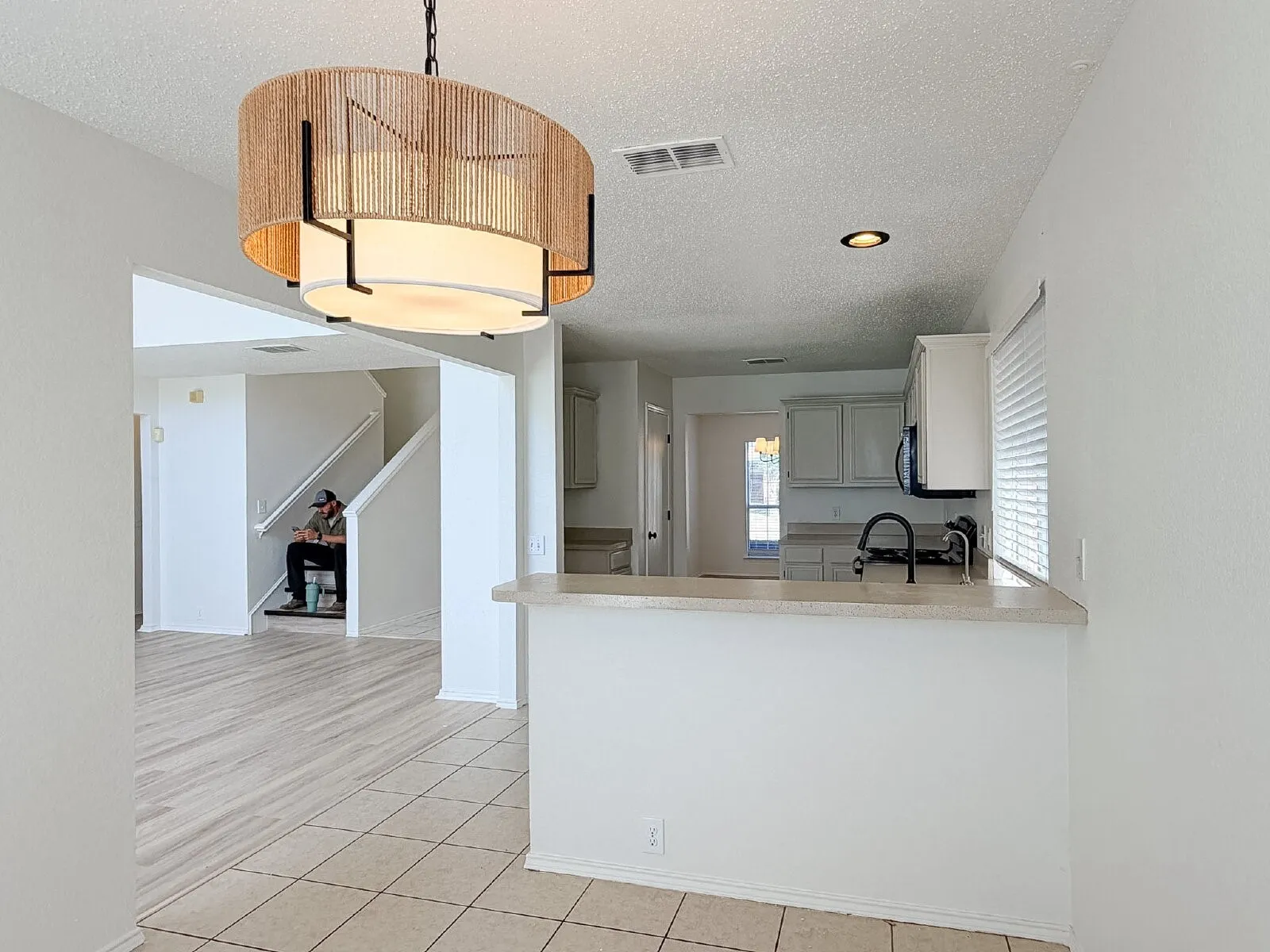 Single Family Residence For Rent in Tarrant County , 8516 Auburn Drive, Fort Worth, Texas 76123, 4 Bedroom, 3 Bathroom, 2 Garage spaces, 2,279 Sqft, built in 1996, mls#21332085, Real Estate Agent in Fort Worth, Homes For Rent in Tarrant county, Homes For Rent in Fort Worth, Realtor in Fort Worth Texas, Real Estate Brokerage Independent Realty Texas, Luminita Cordes Realtor