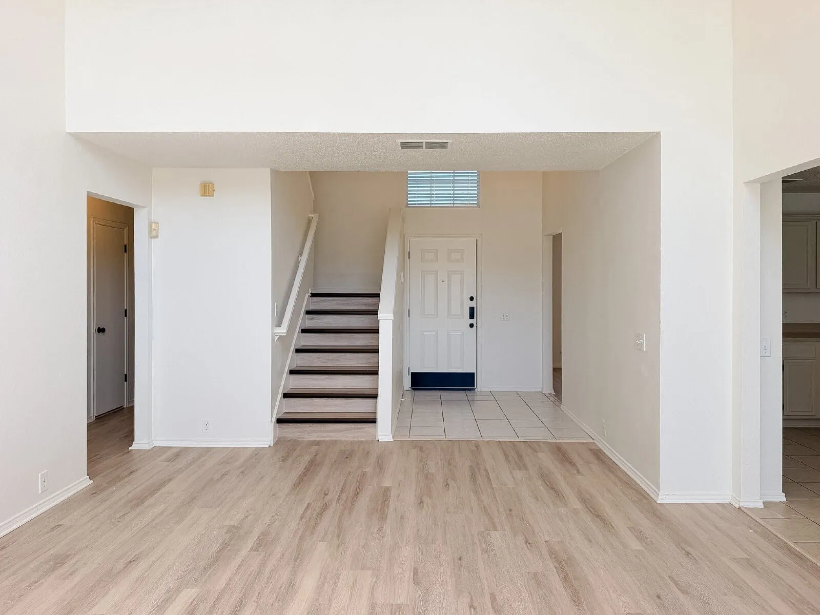 Single Family Residence For Rent in Tarrant County , 8516 Auburn Drive, Fort Worth, Texas 76123, 4 Bedroom, 3 Bathroom, 2 Garage spaces, 2,279 Sqft, built in 1996, mls#21332085, Real Estate Agent in Fort Worth, Homes For Rent in Tarrant county, Homes For Rent in Fort Worth, Realtor in Fort Worth Texas, Real Estate Brokerage Independent Realty Texas, Luminita Cordes Realtor