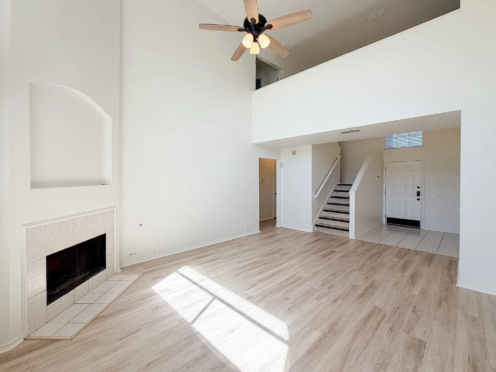 Single Family Residence For Rent in Tarrant County , 8516 Auburn Drive, Fort Worth, Texas 76123, 4 Bedroom, 3 Bathroom, 2 Garage spaces, 2,279 Sqft, built in 1996, mls#21332085, Real Estate Agent in Fort Worth, Homes For Rent in Tarrant county, Homes For Rent in Fort Worth, Realtor in Fort Worth Texas, Real Estate Brokerage Independent Realty Texas, Luminita Cordes Realtor