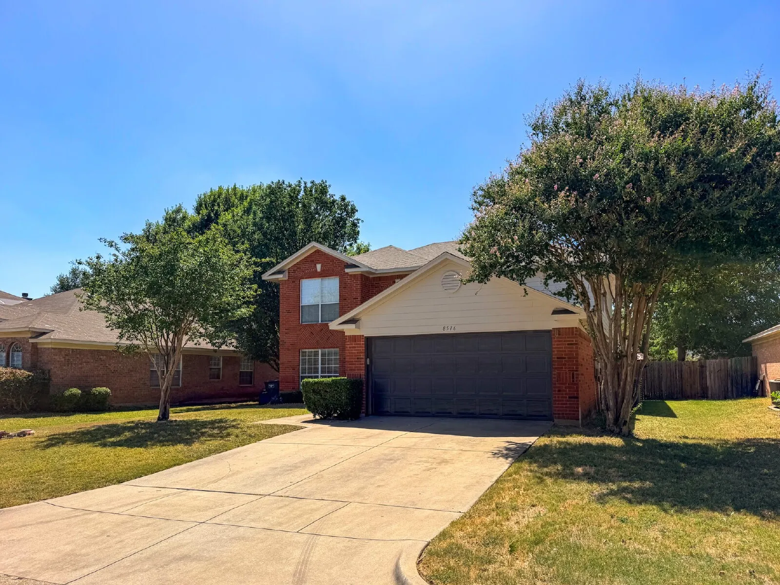 Single Family Residence For Rent in Tarrant County , 8516 Auburn Drive, Fort Worth, Texas 76123, 4 Bedroom, 3 Bathroom, 2 Garage spaces, 2,279 Sqft, built in 1996, mls#21332085, Real Estate Agent in Fort Worth, Homes For Rent in Tarrant county, Homes For Rent in Fort Worth, Realtor in Fort Worth Texas, Real Estate Brokerage Independent Realty Texas, Luminita Cordes Realtor
