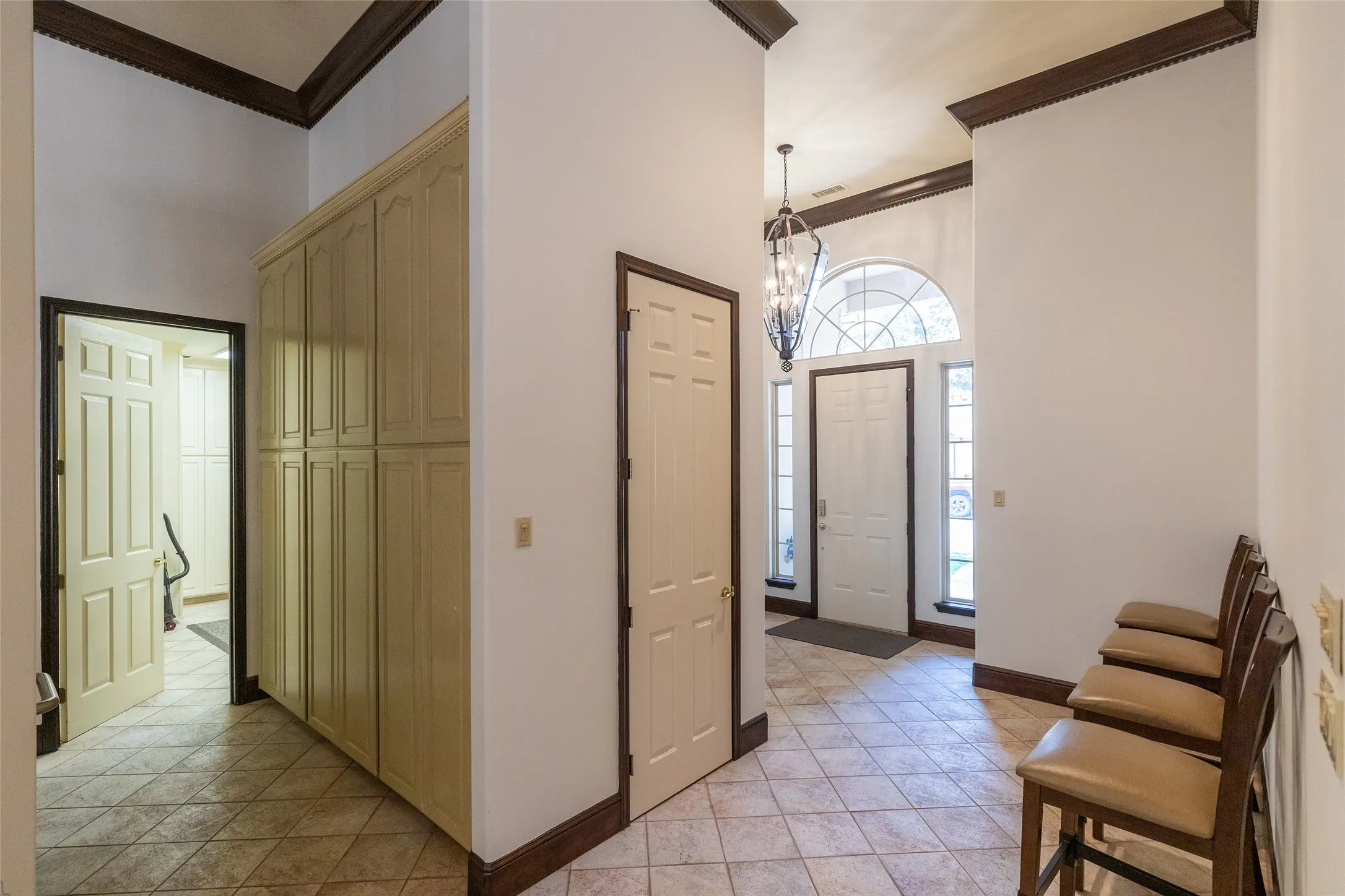 Single Family Residence For Sale in Taylor County , 4 Mesa Ridge, Abilene, Texas 79606, 3 Bedroom, 3 Bathroom, 2 Garage spaces, 2,761 Sqft, built in 1999, mls#21357426, Real Estate Agent in Abilene, Homes For Sale in Taylor county, Homes For Sale in Abilene, Realtor in Abilene Texas, Real Estate Brokerage Independent Realty Texas, Luminita Cordes Realtor