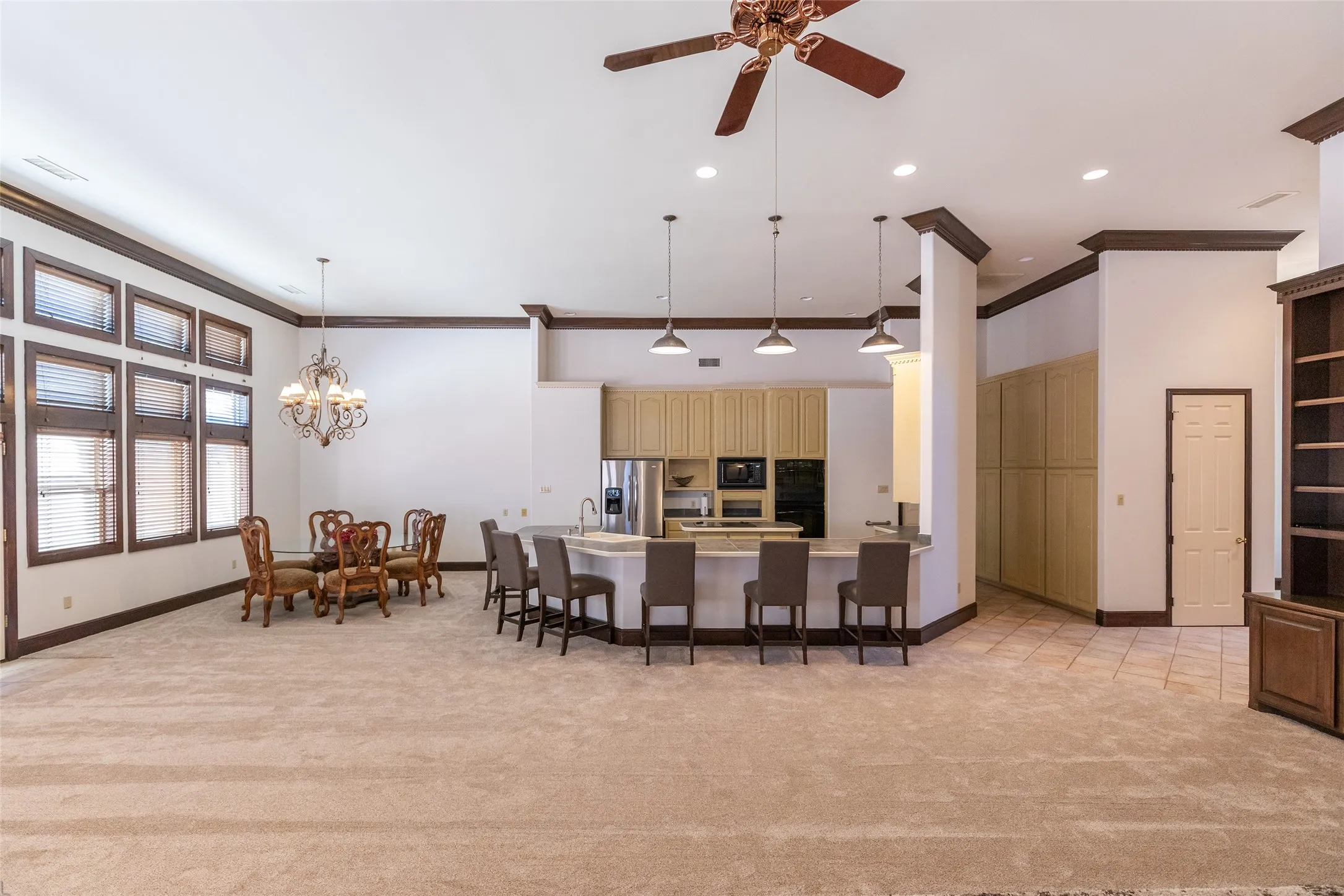 Single Family Residence For Sale in Taylor County , 4 Mesa Ridge, Abilene, Texas 79606, 3 Bedroom, 3 Bathroom, 2 Garage spaces, 2,761 Sqft, built in 1999, mls#21357426, Real Estate Agent in Abilene, Homes For Sale in Taylor county, Homes For Sale in Abilene, Realtor in Abilene Texas, Real Estate Brokerage Independent Realty Texas, Luminita Cordes Realtor