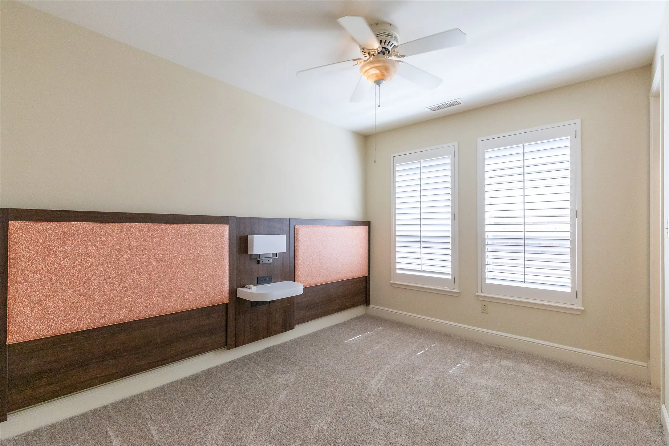 Single Family Residence For Sale in Taylor County , 4 Mesa Ridge, Abilene, Texas 79606, 3 Bedroom, 3 Bathroom, 2 Garage spaces, 2,761 Sqft, built in 1999, mls#21357426, Real Estate Agent in Abilene, Homes For Sale in Taylor county, Homes For Sale in Abilene, Realtor in Abilene Texas, Real Estate Brokerage Independent Realty Texas, Luminita Cordes Realtor