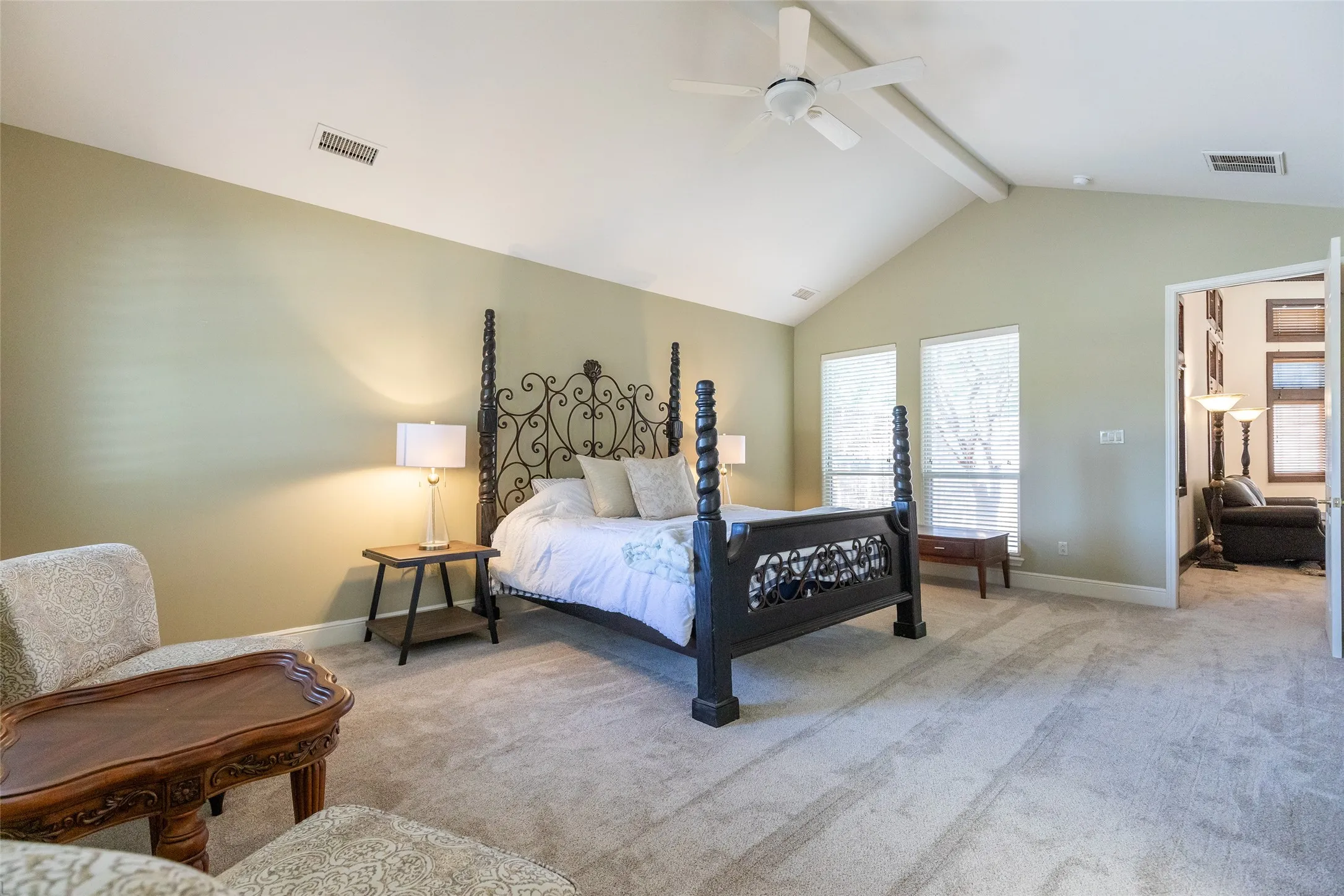 Single Family Residence For Sale in Taylor County , 4 Mesa Ridge, Abilene, Texas 79606, 3 Bedroom, 3 Bathroom, 2 Garage spaces, 2,761 Sqft, built in 1999, mls#21357426, Real Estate Agent in Abilene, Homes For Sale in Taylor county, Homes For Sale in Abilene, Realtor in Abilene Texas, Real Estate Brokerage Independent Realty Texas, Luminita Cordes Realtor
