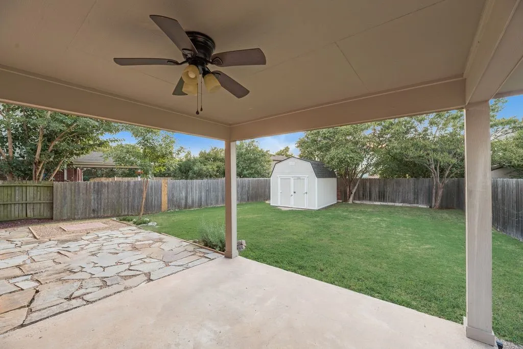 Single Family Residence For Sale in Kaufman County , 512 Appaloosa Drive, Forney, Texas 75126, 4 Bedroom, 3 Bathroom, 2 Garage spaces, 2,614 Sqft, built in 2003, mls#21361743, Real Estate Agent in Forney, Homes For Sale in Kaufman county, Homes For Sale in Forney, Realtor in Forney Texas, Real Estate Brokerage Independent Realty Texas, Luminita Cordes Realtor
