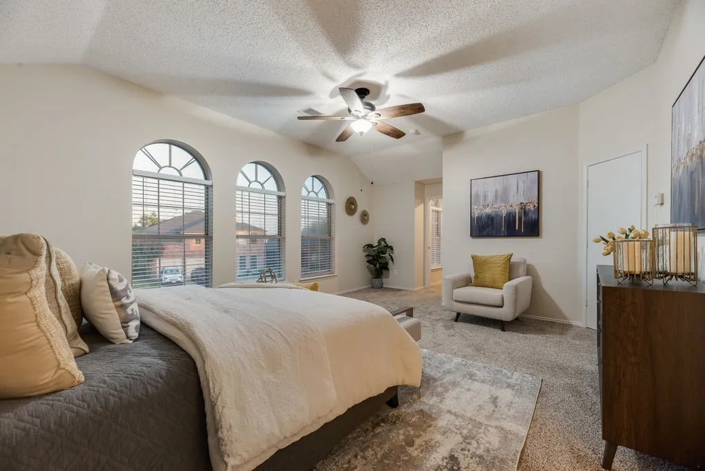 Single Family Residence For Sale in Kaufman County , 512 Appaloosa Drive, Forney, Texas 75126, 4 Bedroom, 3 Bathroom, 2 Garage spaces, 2,614 Sqft, built in 2003, mls#21361743, Real Estate Agent in Forney, Homes For Sale in Kaufman county, Homes For Sale in Forney, Realtor in Forney Texas, Real Estate Brokerage Independent Realty Texas, Luminita Cordes Realtor