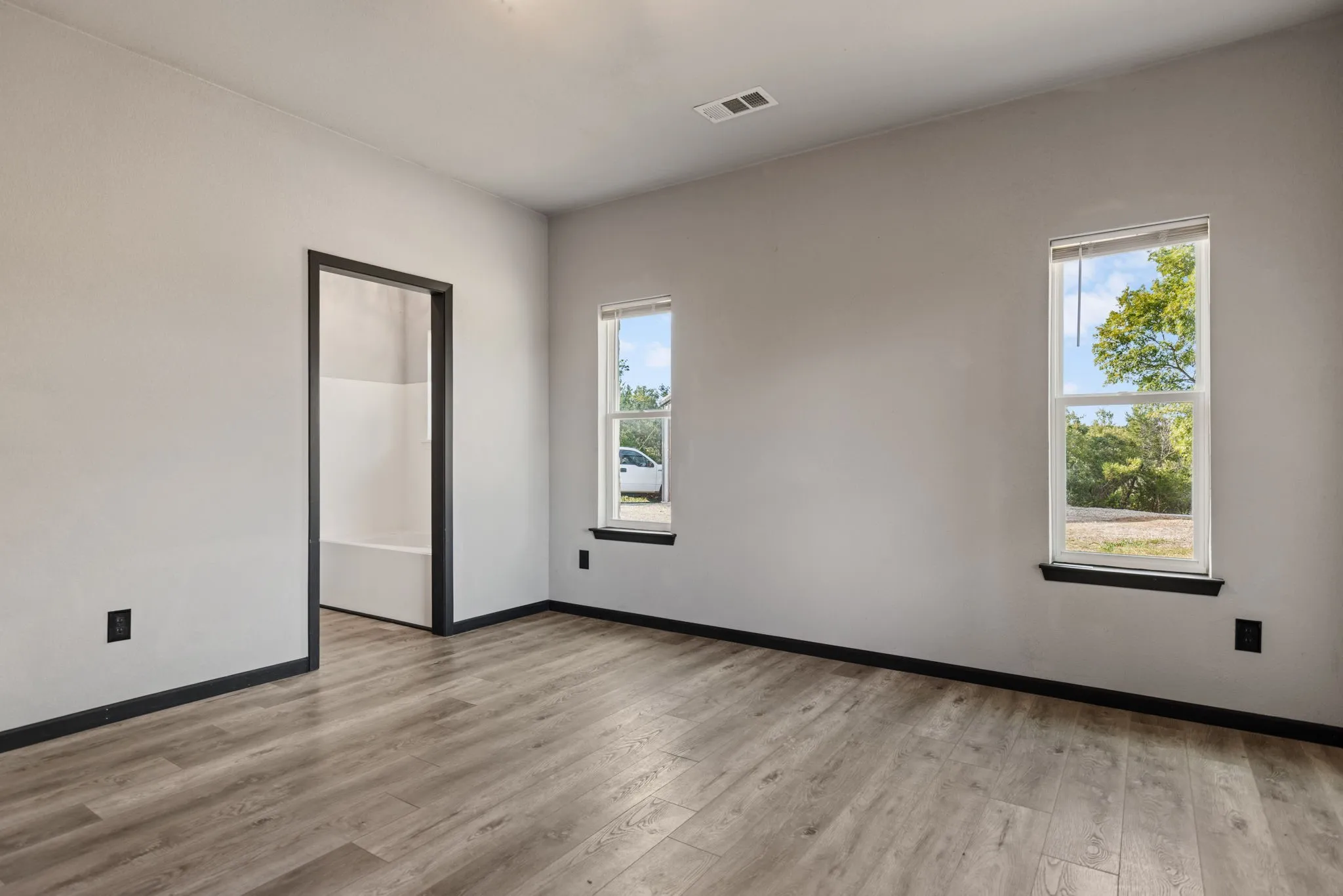 Single Family Residence For Sale in Mc Lennan County , 778 Rivercrest Road, Valley Mills, Texas 76689, 5 Bedroom, 3 Bathroom, 1 Garage spaces, 2,647 Sqft, built in 2019, mls#21361834, Real Estate Agent in Valley Mills, Homes For Sale in Mc Lennan county, Homes For Sale in Valley Mills, Realtor in Valley Mills Texas, Real Estate Brokerage Independent Realty Texas, Luminita Cordes Realtor