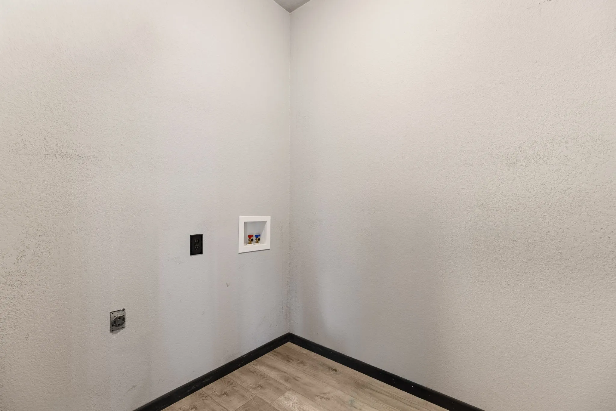 Single Family Residence For Sale in Mc Lennan County , 778 Rivercrest Road, Valley Mills, Texas 76689, 5 Bedroom, 3 Bathroom, 1 Garage spaces, 2,647 Sqft, built in 2019, mls#21361834, Real Estate Agent in Valley Mills, Homes For Sale in Mc Lennan county, Homes For Sale in Valley Mills, Realtor in Valley Mills Texas, Real Estate Brokerage Independent Realty Texas, Luminita Cordes Realtor