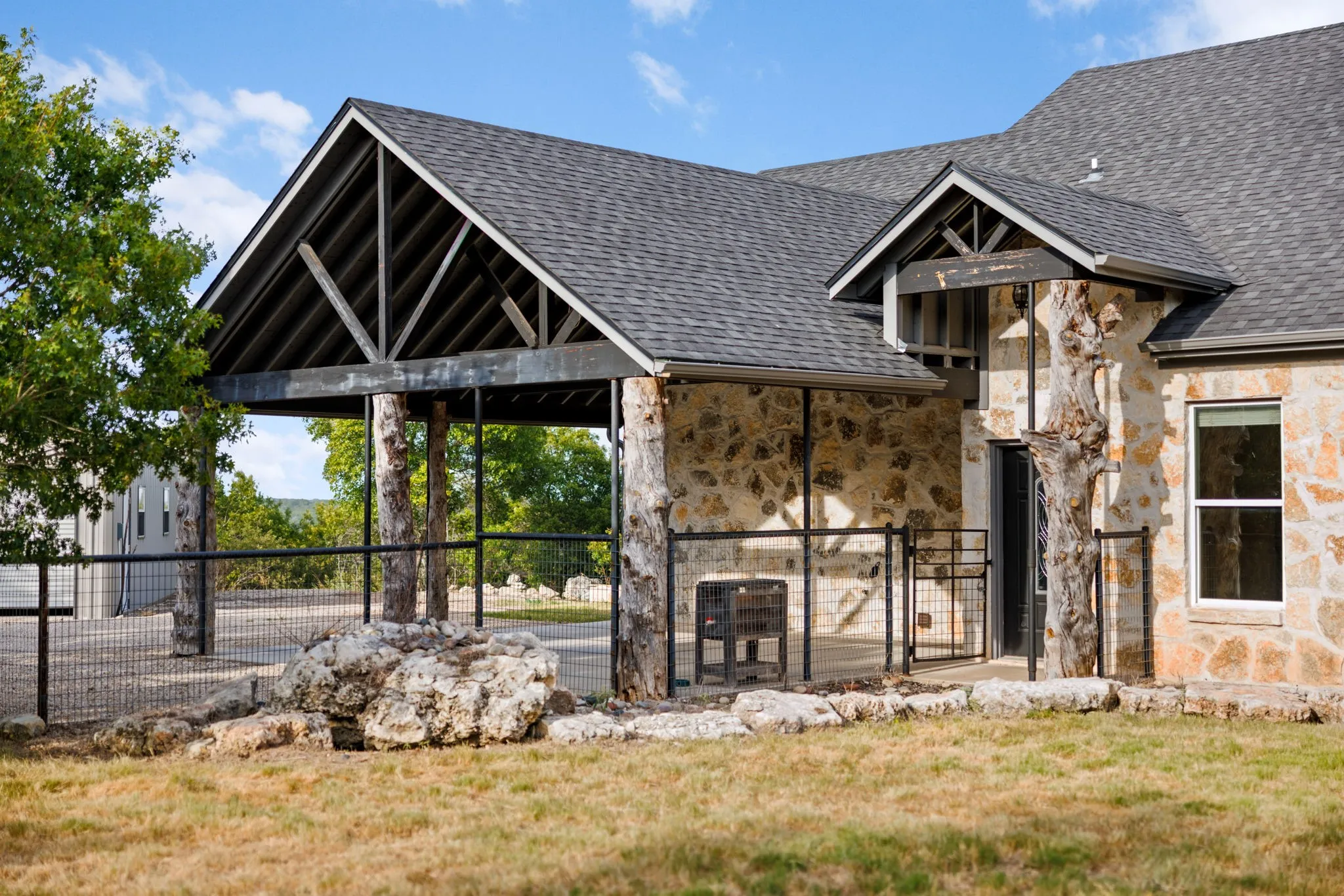 Single Family Residence For Sale in Mc Lennan County , 778 Rivercrest Road, Valley Mills, Texas 76689, 5 Bedroom, 3 Bathroom, 1 Garage spaces, 2,647 Sqft, built in 2019, mls#21361834, Real Estate Agent in Valley Mills, Homes For Sale in Mc Lennan county, Homes For Sale in Valley Mills, Realtor in Valley Mills Texas, Real Estate Brokerage Independent Realty Texas, Luminita Cordes Realtor
