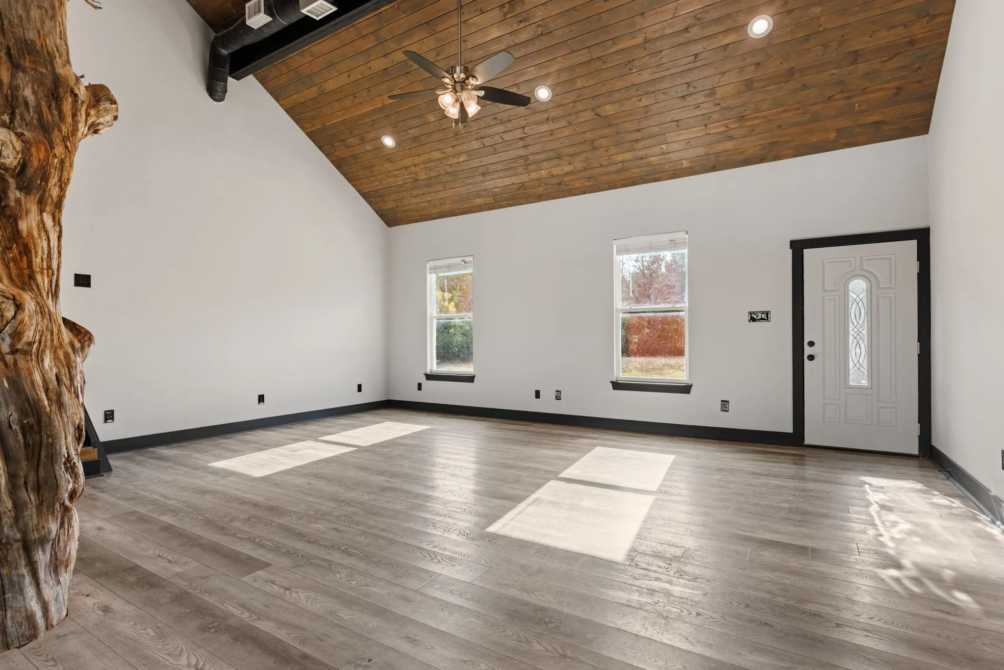 Single Family Residence For Sale in Mc Lennan County , 778 Rivercrest Road, Valley Mills, Texas 76689, 5 Bedroom, 3 Bathroom, 1 Garage spaces, 2,647 Sqft, built in 2019, mls#21361834, Real Estate Agent in Valley Mills, Homes For Sale in Mc Lennan county, Homes For Sale in Valley Mills, Realtor in Valley Mills Texas, Real Estate Brokerage Independent Realty Texas, Luminita Cordes Realtor
