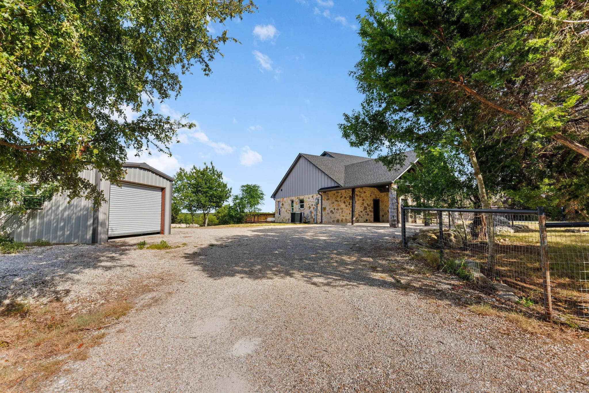 Single Family Residence For Sale in Mc Lennan County , 778 Rivercrest Road, Valley Mills, Texas 76689, 5 Bedroom, 3 Bathroom, 1 Garage spaces, 2,647 Sqft, built in 2019, mls#21361834, Real Estate Agent in Valley Mills, Homes For Sale in Mc Lennan county, Homes For Sale in Valley Mills, Realtor in Valley Mills Texas, Real Estate Brokerage Independent Realty Texas, Luminita Cordes Realtor