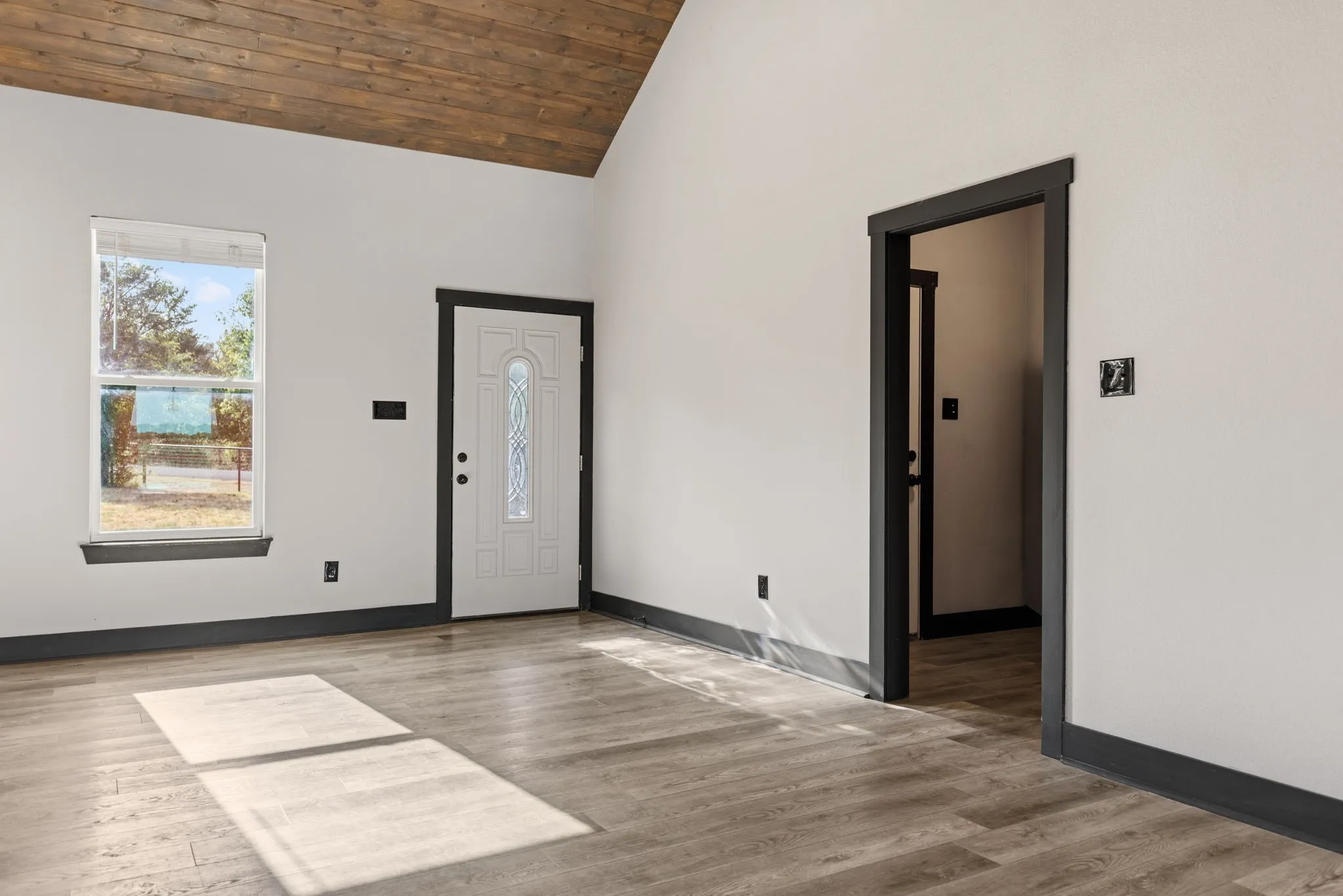 Single Family Residence For Sale in Mc Lennan County , 778 Rivercrest Road, Valley Mills, Texas 76689, 5 Bedroom, 3 Bathroom, 1 Garage spaces, 2,647 Sqft, built in 2019, mls#21361834, Real Estate Agent in Valley Mills, Homes For Sale in Mc Lennan county, Homes For Sale in Valley Mills, Realtor in Valley Mills Texas, Real Estate Brokerage Independent Realty Texas, Luminita Cordes Realtor