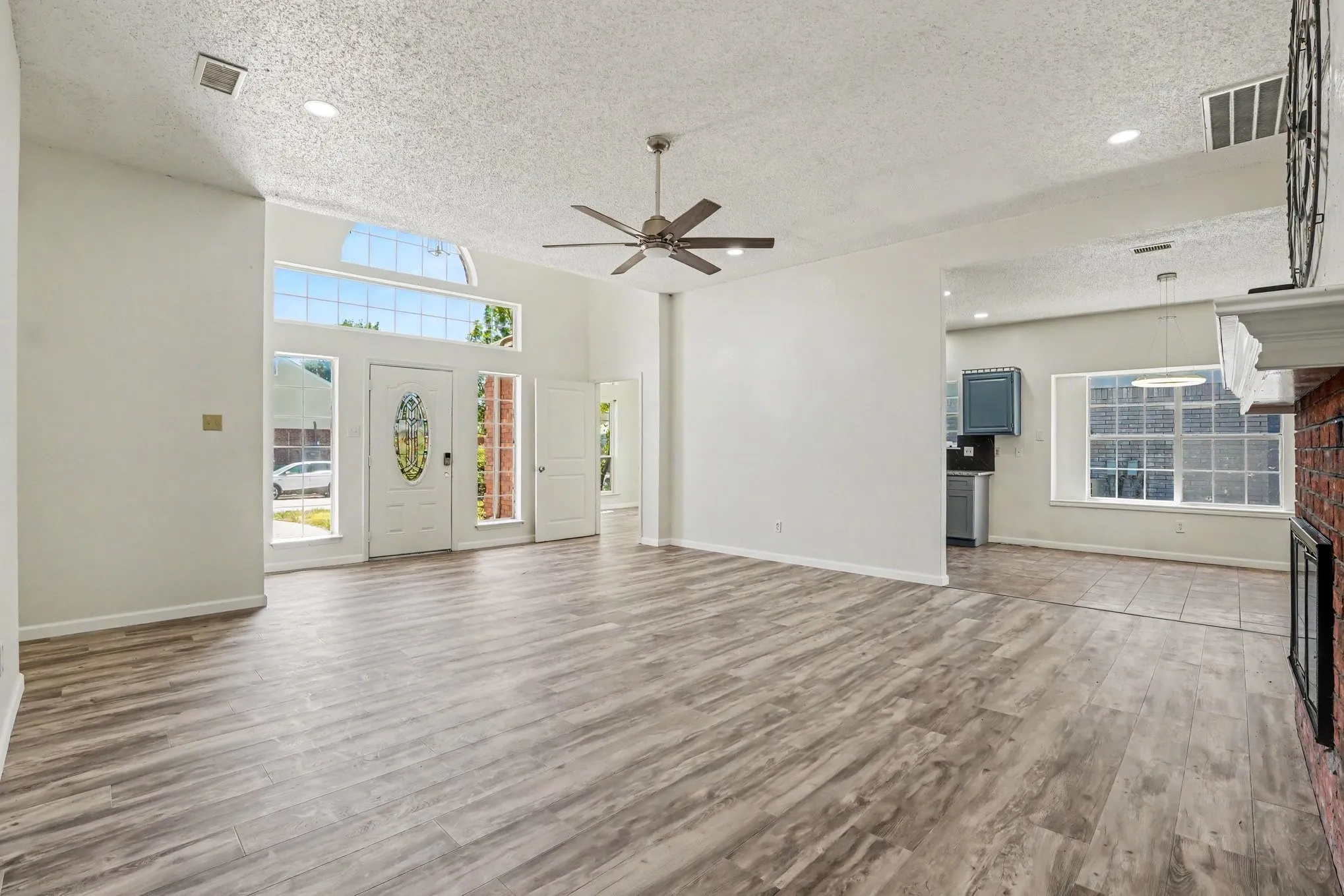 foyer and formal living area.