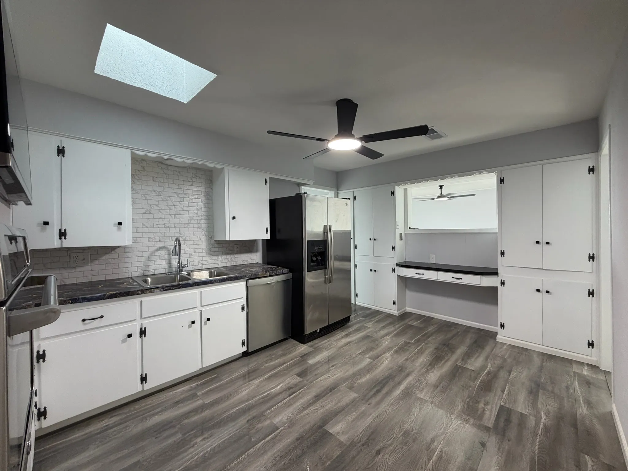Single Family Residence For Sale in Howard County , 5211 Longshore Drive, Big Spring, Texas 79720, 3 Bedroom, 2 Bathroom, Garage spaces, 1,540 Sqft, built in 1978, Price $241,873, mls#21359318, Real Estate Agent in Big Spring, Homes For Sale in Howard county, Homes For Sale in Big Spring, Realtor in Big Spring Texas, Real Estate Brokerage Independent Realty Texas, Luminita Cordes Realtor