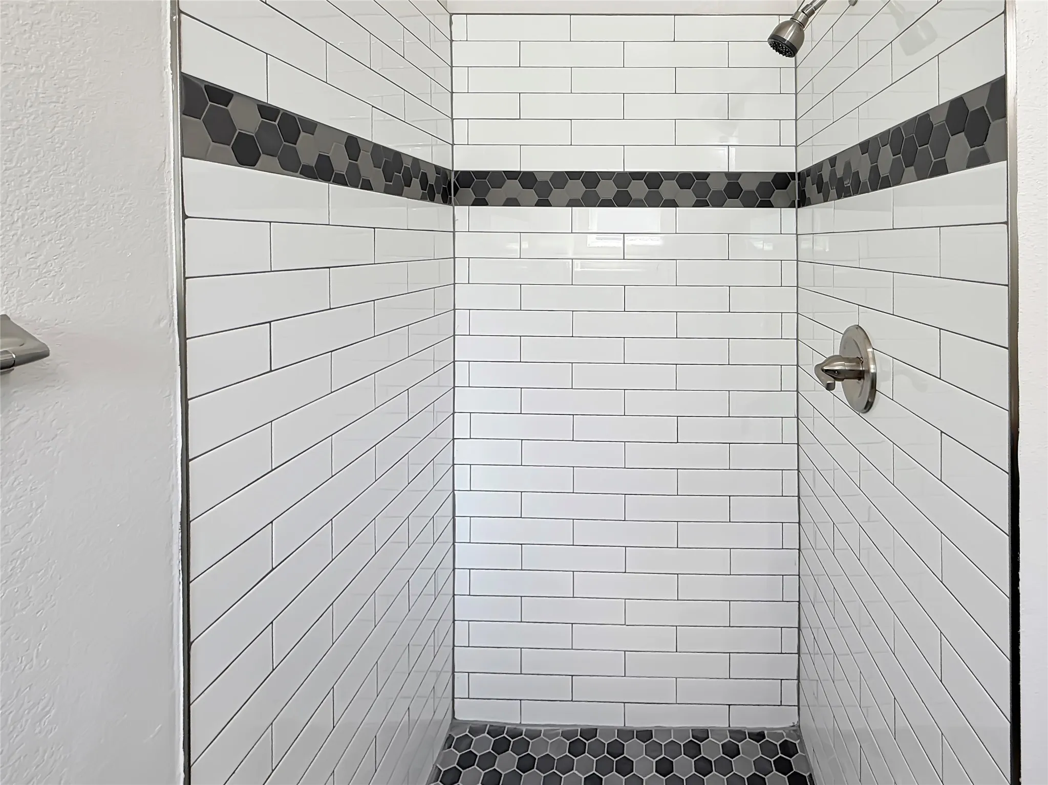 Duplex For Rent in Tarrant County , 1719 25th Street, Fort Worth, Texas 76164, 3 Bedroom, 2 Bathroom, Garage spaces, 2,100 Sqft, built in 1925, mls#21362245, Real Estate Agent in Fort Worth, Homes For Rent in Tarrant county, Homes For Rent in Fort Worth, Realtor in Fort Worth Texas, Real Estate Brokerage Independent Realty Texas, Luminita Cordes Realtor