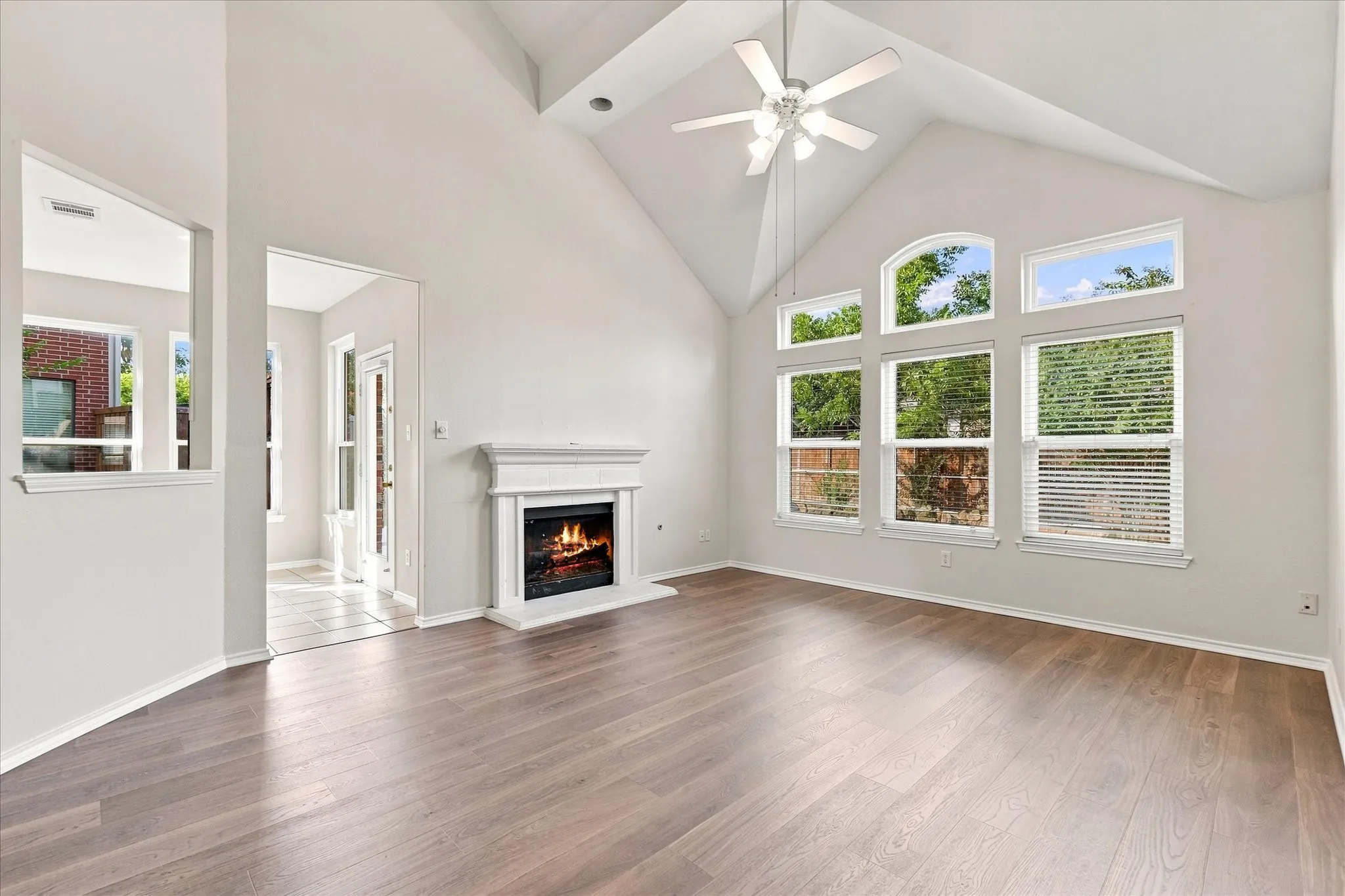 Single Family Residence For Sale in Dallas County , 613 Bella Vista Drive, Coppell, Texas 75019, 4 Bedroom, 3 Bathroom, 2 Garage spaces, 2,711 Sqft, built in 1997, mls#21362225, Real Estate Agent in Coppell, Homes For Sale in Dallas county, Homes For Sale in Coppell, Realtor in Coppell Texas, Real Estate Brokerage Independent Realty Texas, Luminita Cordes Realtor