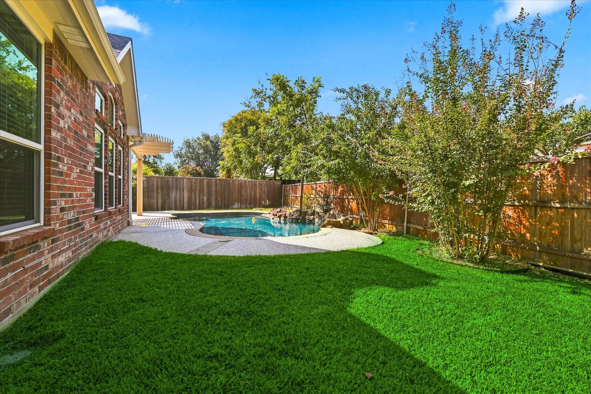 Single Family Residence For Sale in Dallas County , 613 Bella Vista Drive, Coppell, Texas 75019, 4 Bedroom, 3 Bathroom, 2 Garage spaces, 2,711 Sqft, built in 1997, mls#21362225, Real Estate Agent in Coppell, Homes For Sale in Dallas county, Homes For Sale in Coppell, Realtor in Coppell Texas, Real Estate Brokerage Independent Realty Texas, Luminita Cordes Realtor