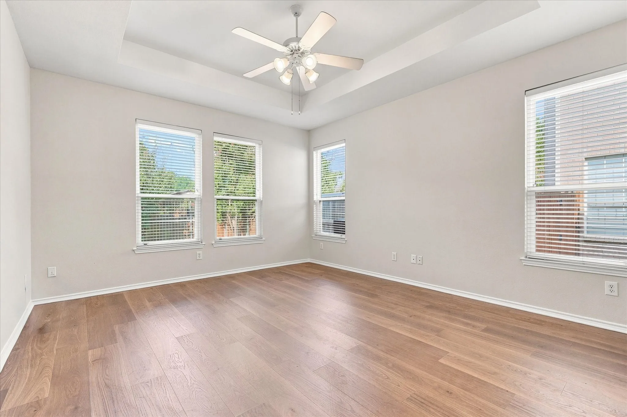 Single Family Residence For Sale in Dallas County , 613 Bella Vista Drive, Coppell, Texas 75019, 4 Bedroom, 3 Bathroom, 2 Garage spaces, 2,711 Sqft, built in 1997, mls#21362225, Real Estate Agent in Coppell, Homes For Sale in Dallas county, Homes For Sale in Coppell, Realtor in Coppell Texas, Real Estate Brokerage Independent Realty Texas, Luminita Cordes Realtor