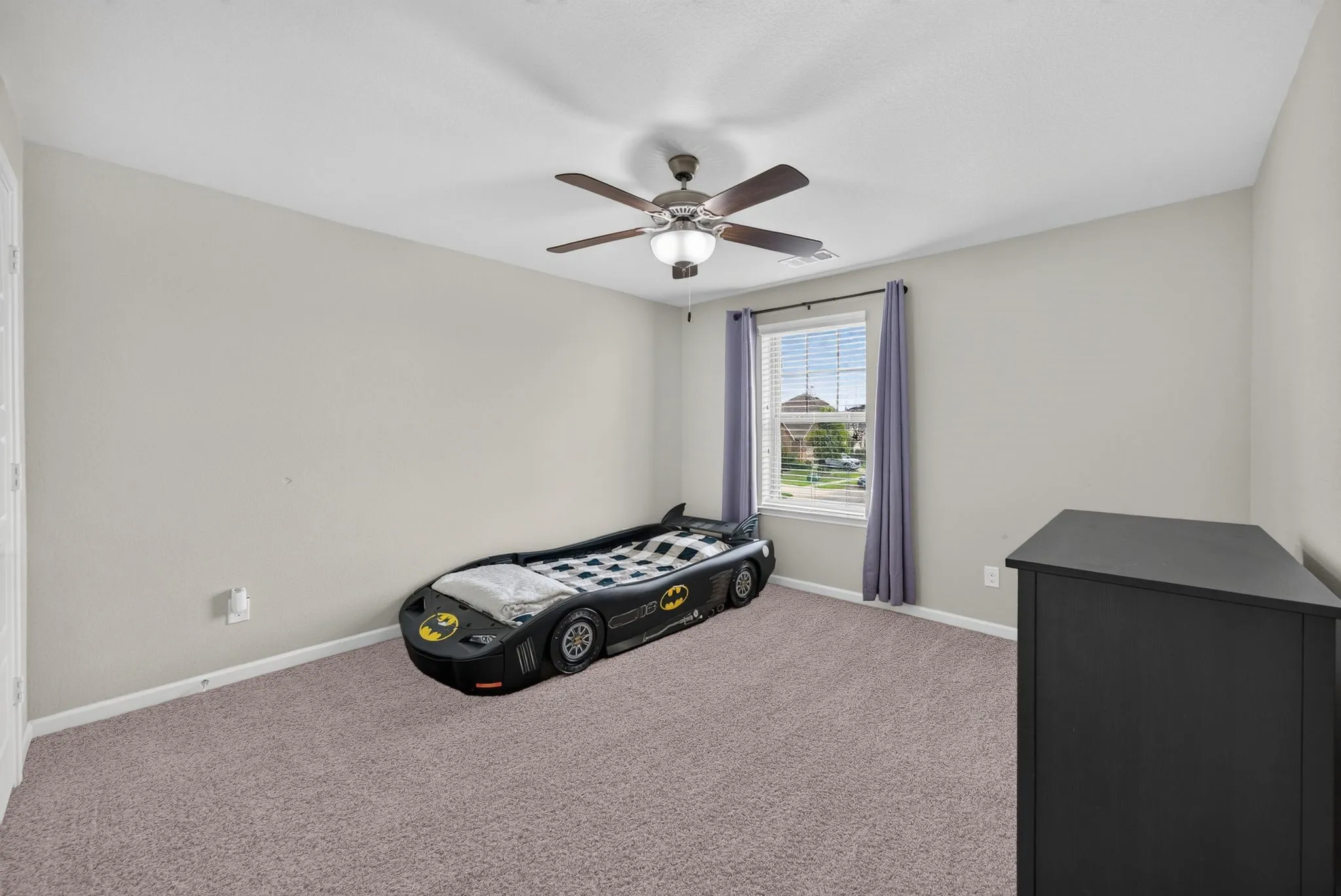 Single Family Residence For Sale in Kaufman County , 1649 Deerpath Drive, Forney, Texas 75126, 5 Bedroom, 4 Bathroom, 3 Garage spaces, 3,849 Sqft, built in 2018, mls#21358013, Real Estate Agent in Forney, Homes For Sale in Kaufman county, Homes For Sale in Forney, Realtor in Forney Texas, Real Estate Brokerage Independent Realty Texas, Luminita Cordes Realtor