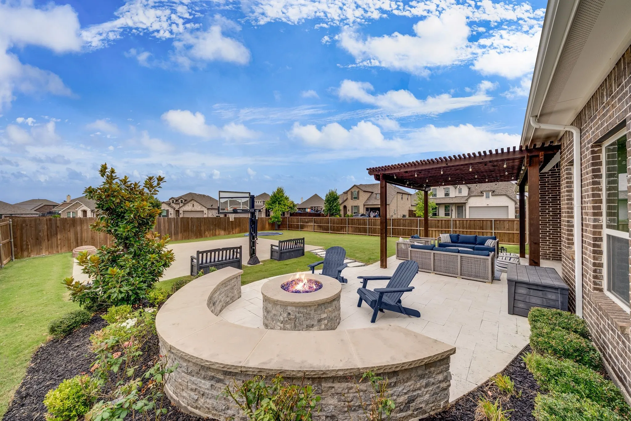 Single Family Residence For Sale in Kaufman County , 1649 Deerpath Drive, Forney, Texas 75126, 5 Bedroom, 4 Bathroom, 3 Garage spaces, 3,849 Sqft, built in 2018, mls#21358013, Real Estate Agent in Forney, Homes For Sale in Kaufman county, Homes For Sale in Forney, Realtor in Forney Texas, Real Estate Brokerage Independent Realty Texas, Luminita Cordes Realtor