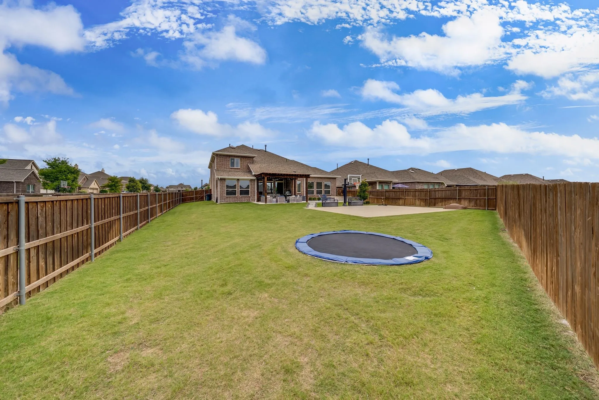 Single Family Residence For Sale in Kaufman County , 1649 Deerpath Drive, Forney, Texas 75126, 5 Bedroom, 4 Bathroom, 3 Garage spaces, 3,849 Sqft, built in 2018, mls#21358013, Real Estate Agent in Forney, Homes For Sale in Kaufman county, Homes For Sale in Forney, Realtor in Forney Texas, Real Estate Brokerage Independent Realty Texas, Luminita Cordes Realtor