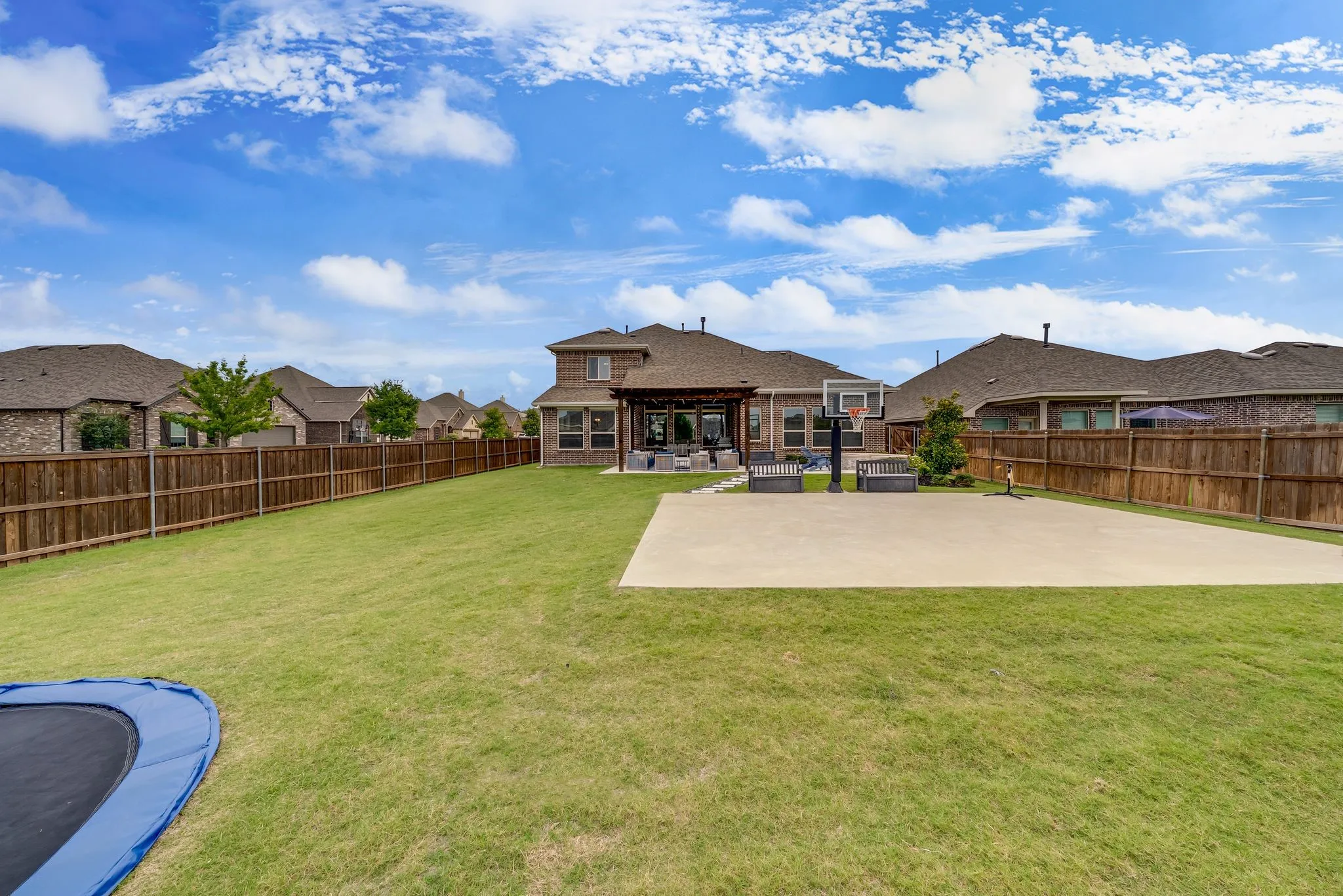Single Family Residence For Sale in Kaufman County , 1649 Deerpath Drive, Forney, Texas 75126, 5 Bedroom, 4 Bathroom, 3 Garage spaces, 3,849 Sqft, built in 2018, mls#21358013, Real Estate Agent in Forney, Homes For Sale in Kaufman county, Homes For Sale in Forney, Realtor in Forney Texas, Real Estate Brokerage Independent Realty Texas, Luminita Cordes Realtor