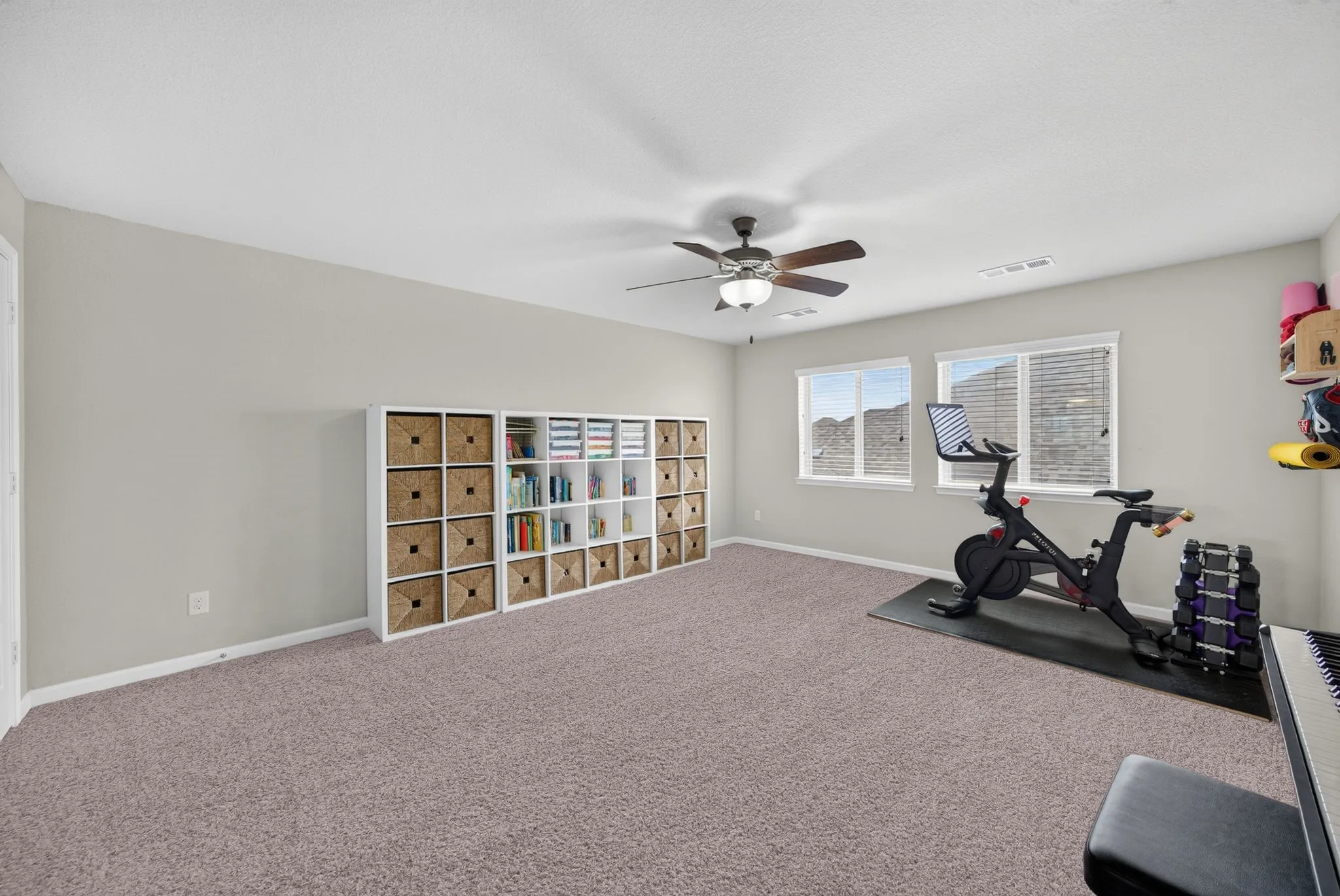 Single Family Residence For Sale in Kaufman County , 1649 Deerpath Drive, Forney, Texas 75126, 5 Bedroom, 4 Bathroom, 3 Garage spaces, 3,849 Sqft, built in 2018, mls#21358013, Real Estate Agent in Forney, Homes For Sale in Kaufman county, Homes For Sale in Forney, Realtor in Forney Texas, Real Estate Brokerage Independent Realty Texas, Luminita Cordes Realtor