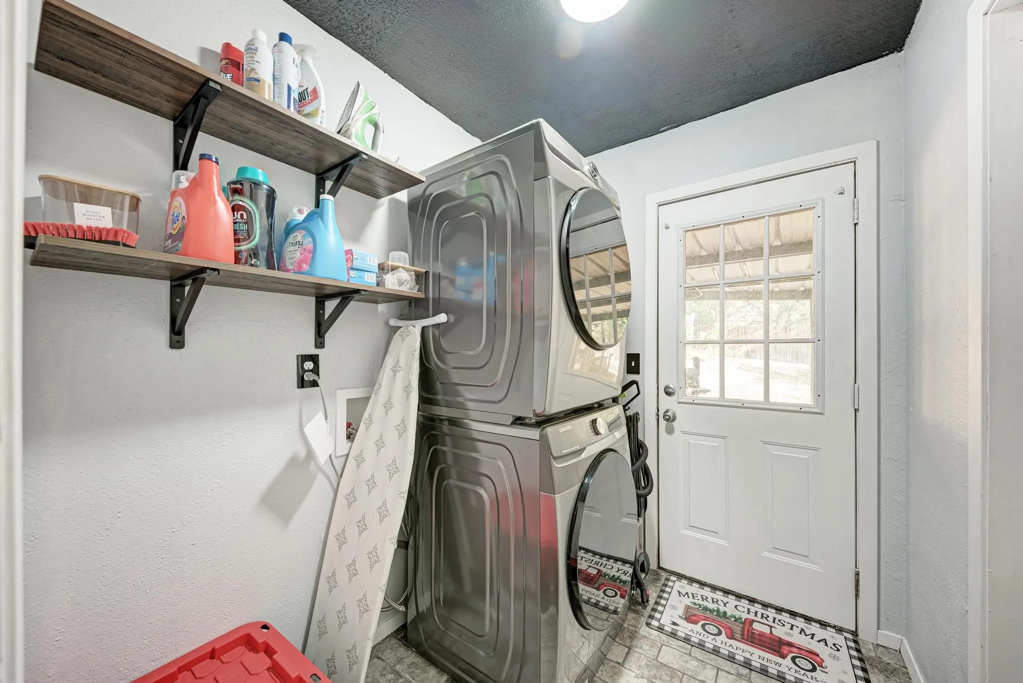 Single Family Residence For Sale in Lampasas County , 1407 W Avenue C, Lampasas, Texas 76550, 4 Bedroom, 2 Bathroom, Garage spaces, 1,568 Sqft, built in 1986, mls#21359120, Real Estate Agent in Lampasas, Homes For Sale in Lampasas county, Homes For Sale in Lampasas, Realtor in Lampasas Texas, Real Estate Brokerage Independent Realty Texas, Luminita Cordes Realtor