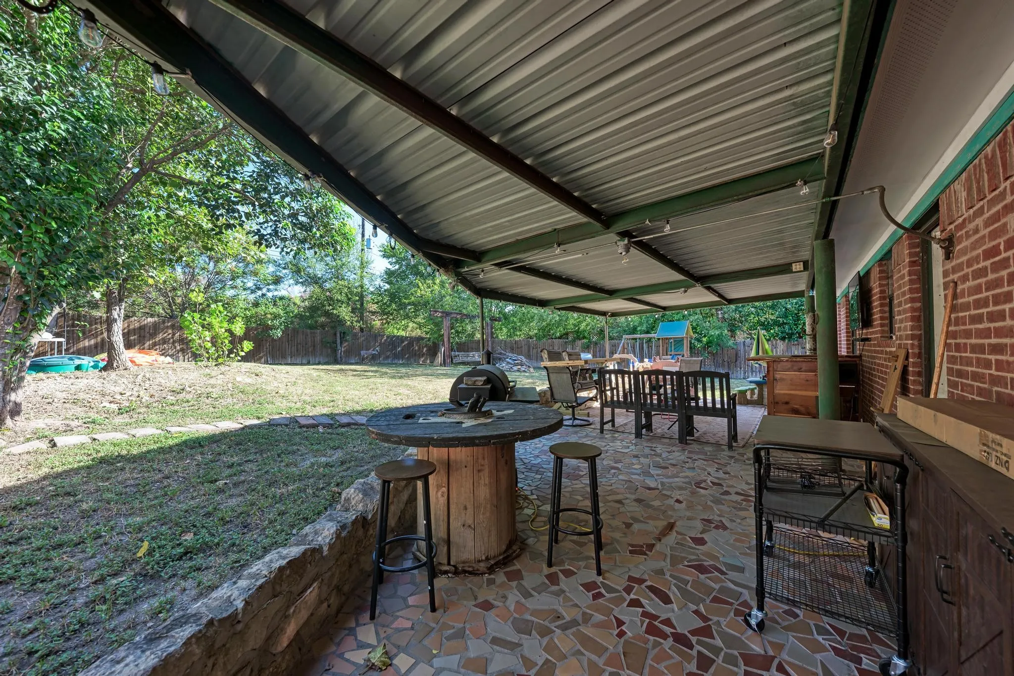 Single Family Residence For Sale in Lampasas County , 1407 W Avenue C, Lampasas, Texas 76550, 4 Bedroom, 2 Bathroom, Garage spaces, 1,568 Sqft, built in 1986, mls#21359120, Real Estate Agent in Lampasas, Homes For Sale in Lampasas county, Homes For Sale in Lampasas, Realtor in Lampasas Texas, Real Estate Brokerage Independent Realty Texas, Luminita Cordes Realtor