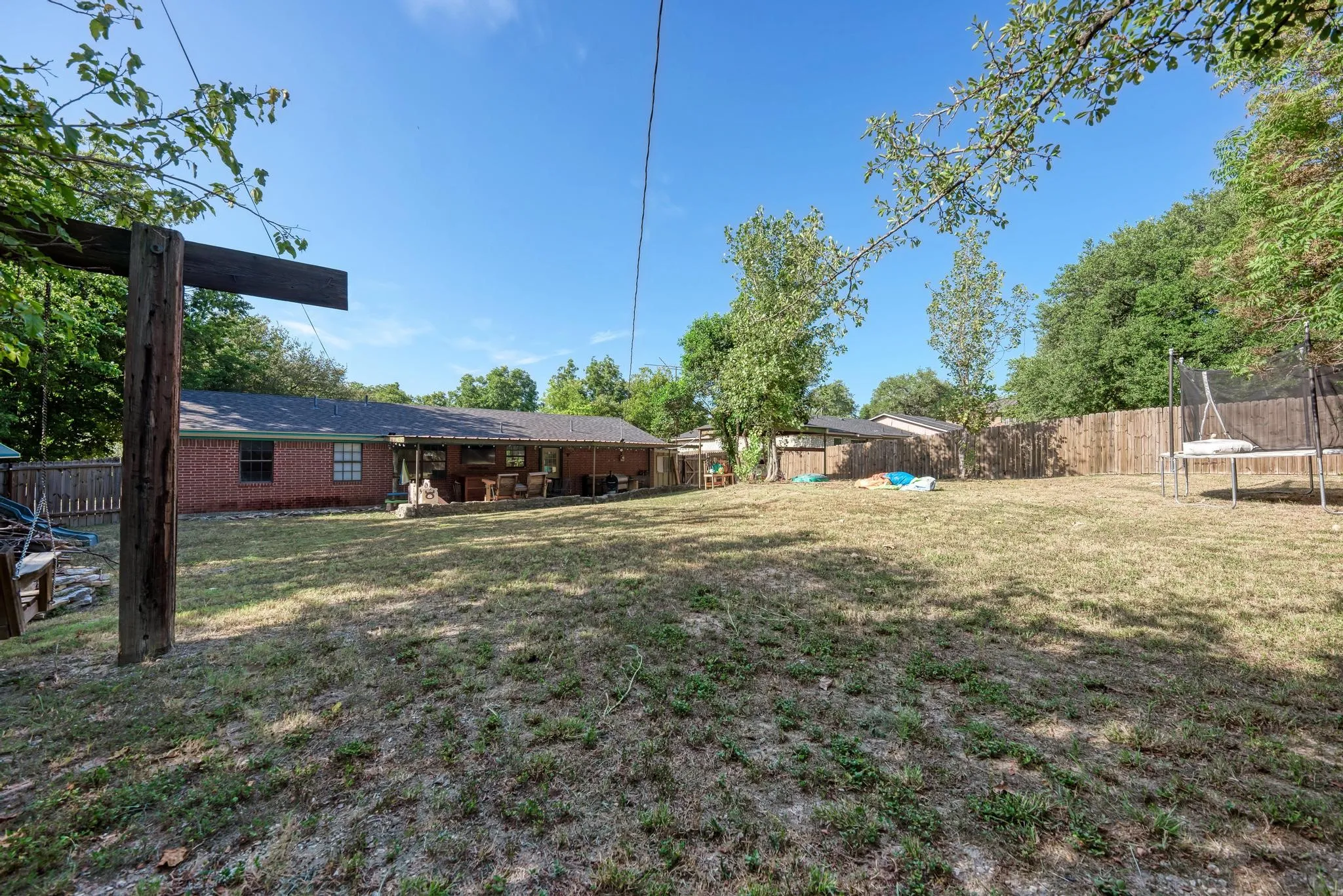 Single Family Residence For Sale in Lampasas County , 1407 W Avenue C, Lampasas, Texas 76550, 4 Bedroom, 2 Bathroom, Garage spaces, 1,568 Sqft, built in 1986, mls#21359120, Real Estate Agent in Lampasas, Homes For Sale in Lampasas county, Homes For Sale in Lampasas, Realtor in Lampasas Texas, Real Estate Brokerage Independent Realty Texas, Luminita Cordes Realtor