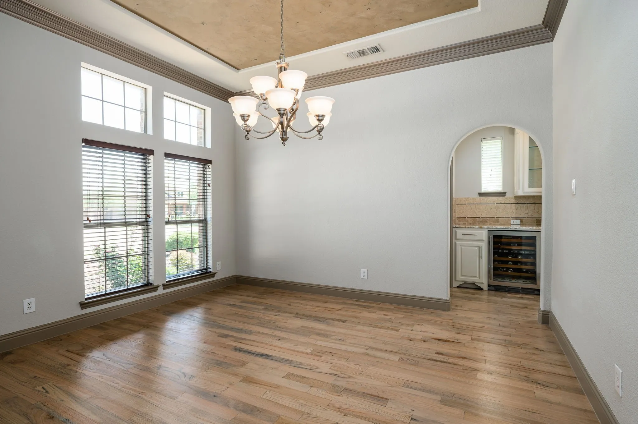 Single Family Residence For Rent in Denton County , 2254 Magic Mantle Drive, Lewisville, Texas 75056, 5 Bedroom, 4 Bathroom, 2 Garage spaces, 4,110 Sqft, built in 2006, mls#21360733, Real Estate Agent in Lewisville, Homes For Rent in Denton county, Homes For Rent in Lewisville, Realtor in Lewisville Texas, Real Estate Brokerage Independent Realty Texas, Luminita Cordes Realtor
